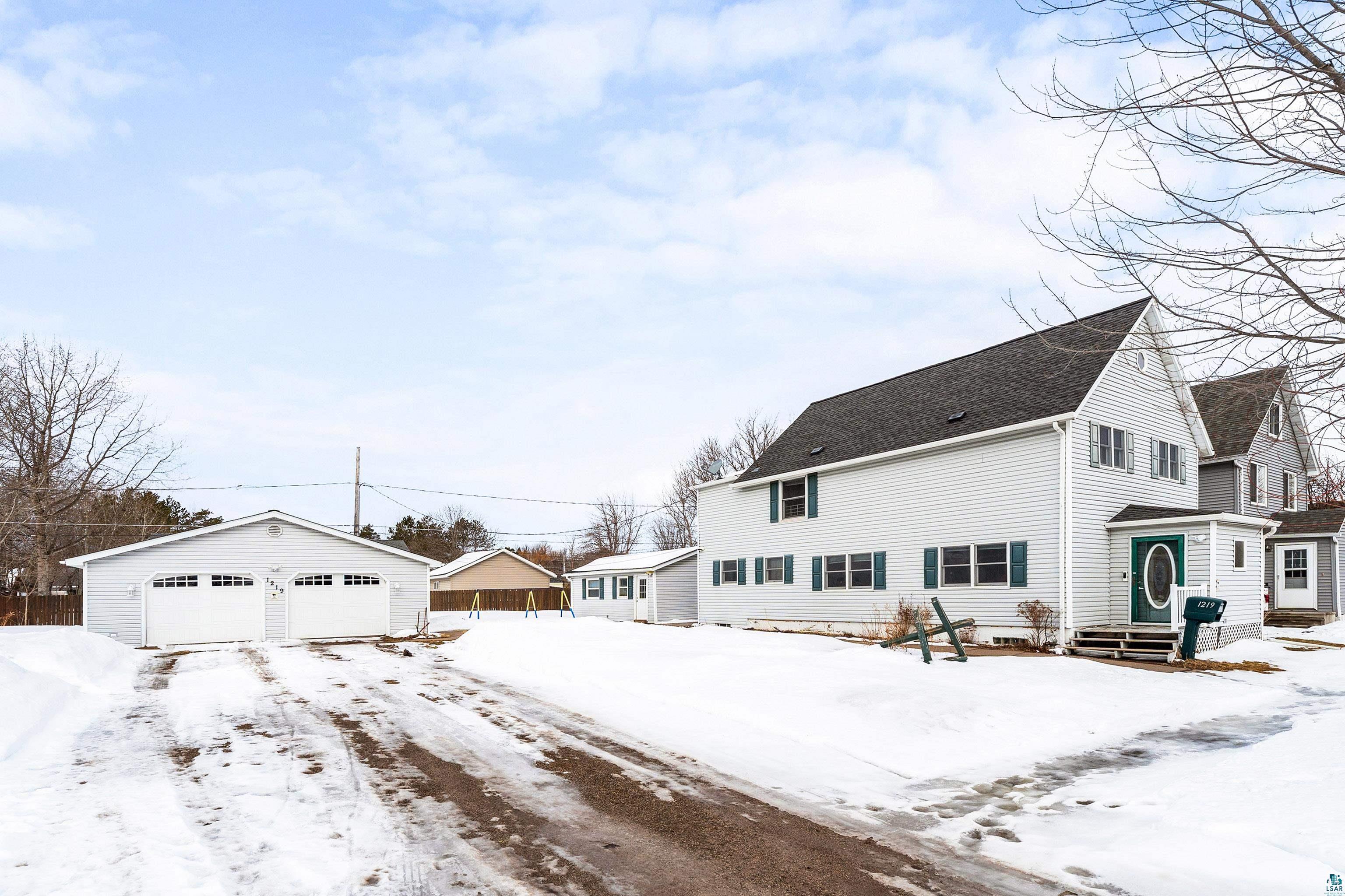 1219 96th Ave W, Duluth, MN 55808 Listing Photo  2