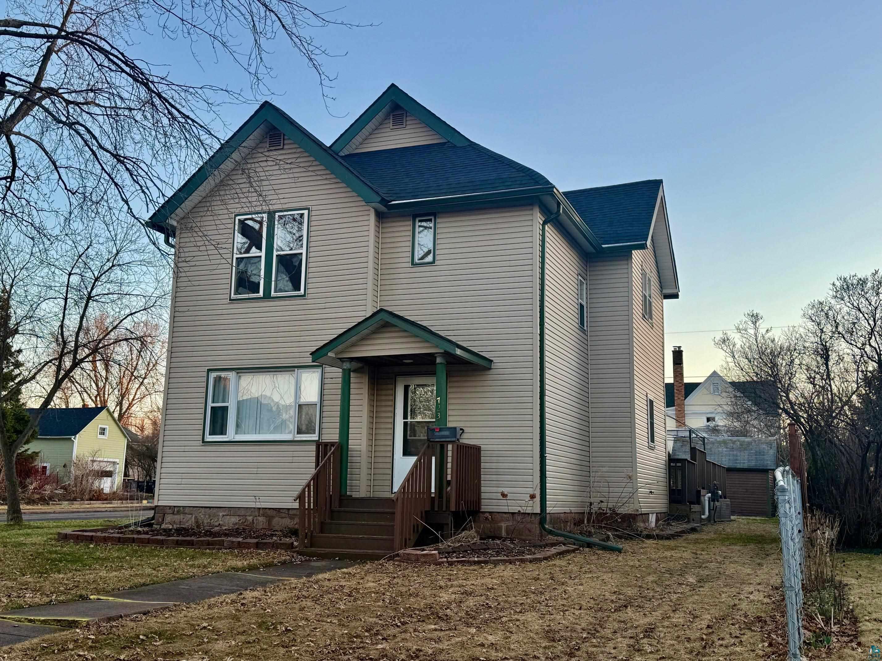723 MacArthur Ave, Ashland, WI 54806 Listing Photo  1