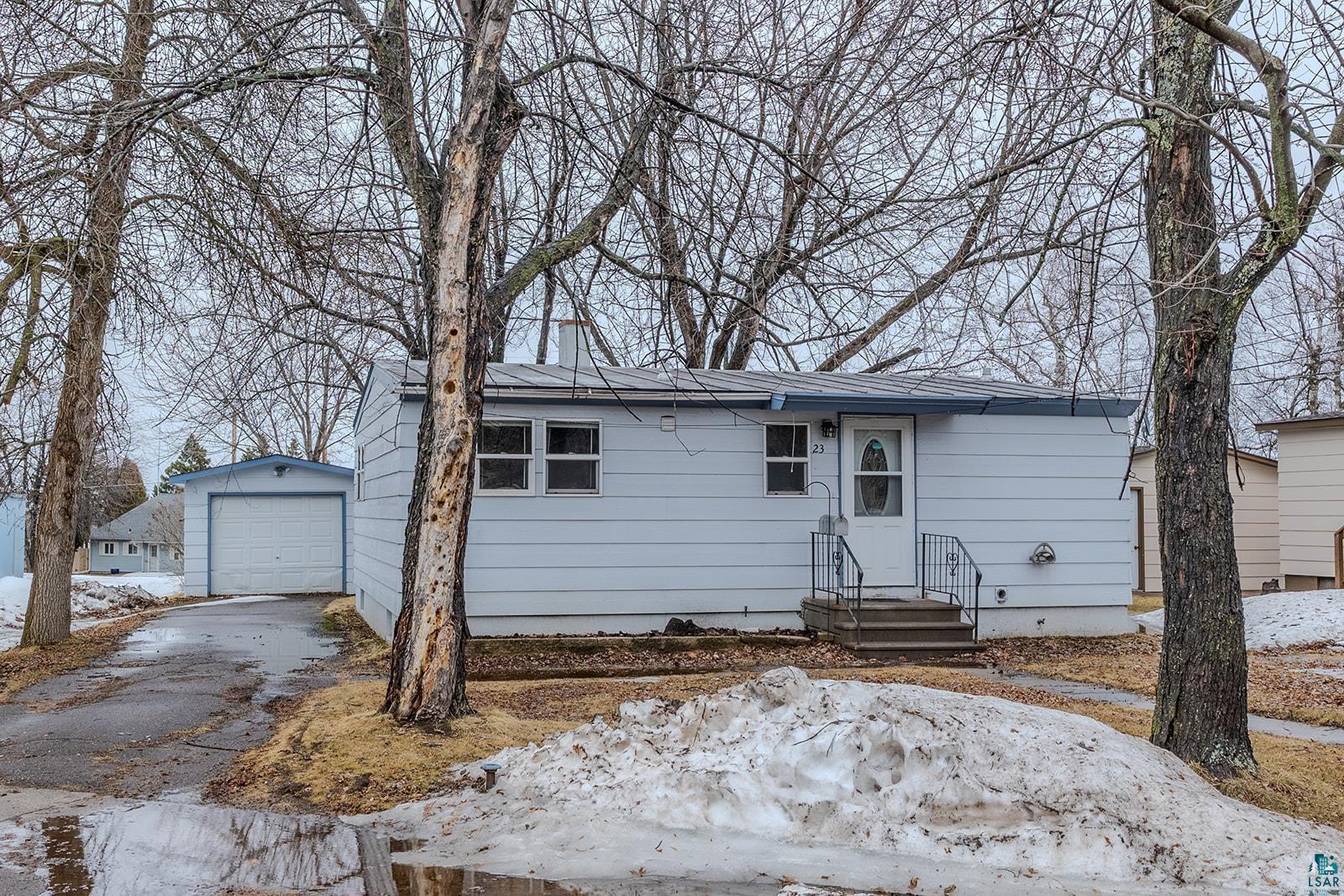 23 Bell Cr, Silver Bay, MN 55614 Listing Photo  5