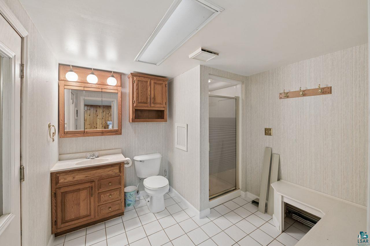 1220 Vaughn Ave, Ashland, WI 54806 Listing Photo  16