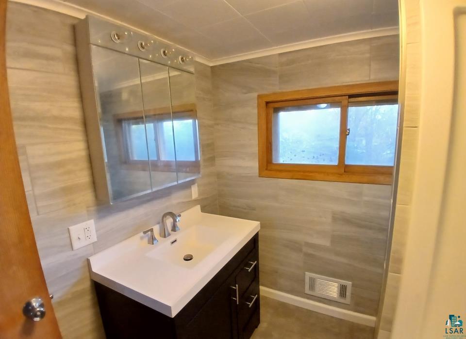 707 Main St, Tower, MN 55790 Listing Photo  24