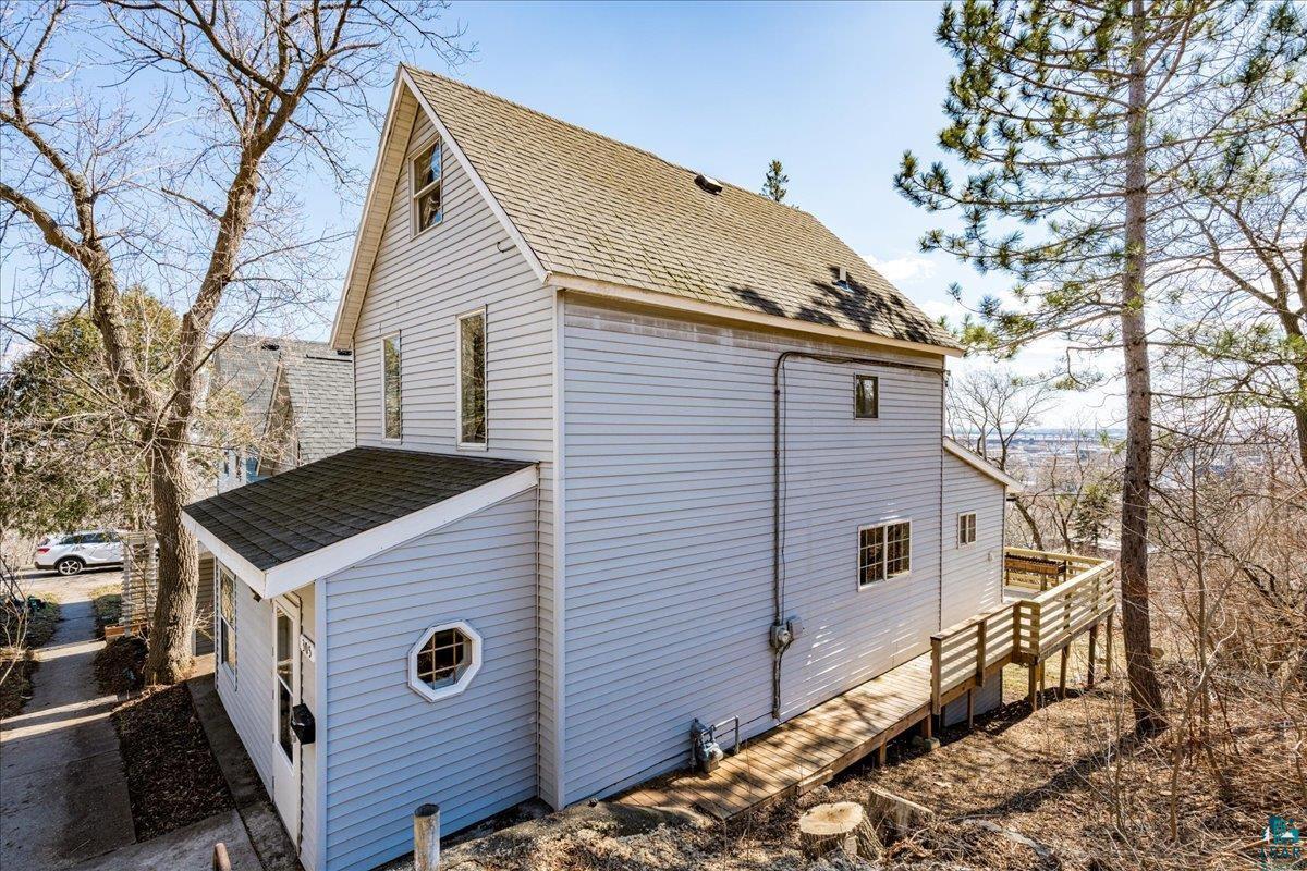 305 N 18 1/2 Ave W, Duluth, MN 55806 Listing Photo  1