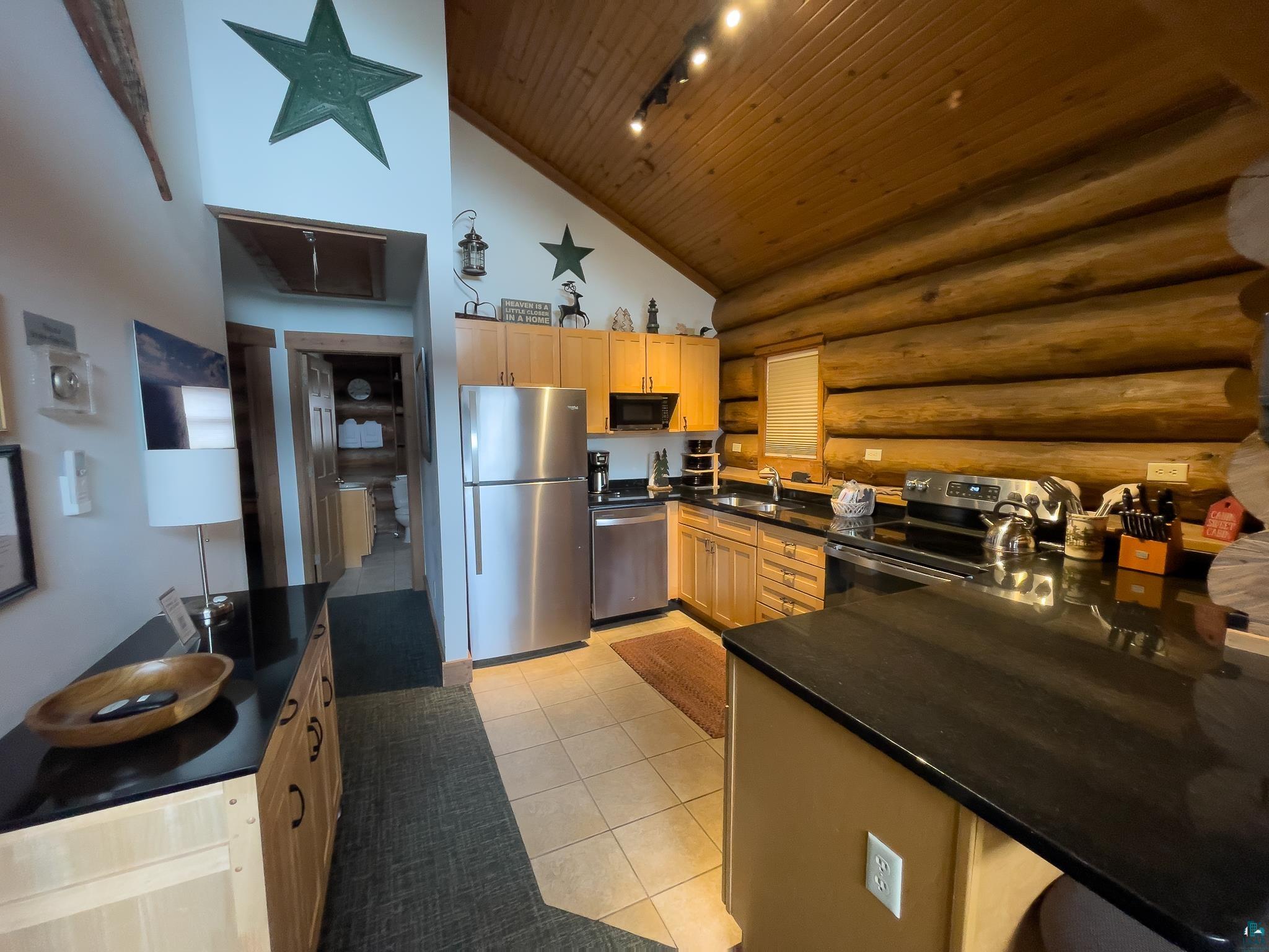 2826 Hwy 61 E, #502, Two Harbors, MN 55616 Listing Photo  12