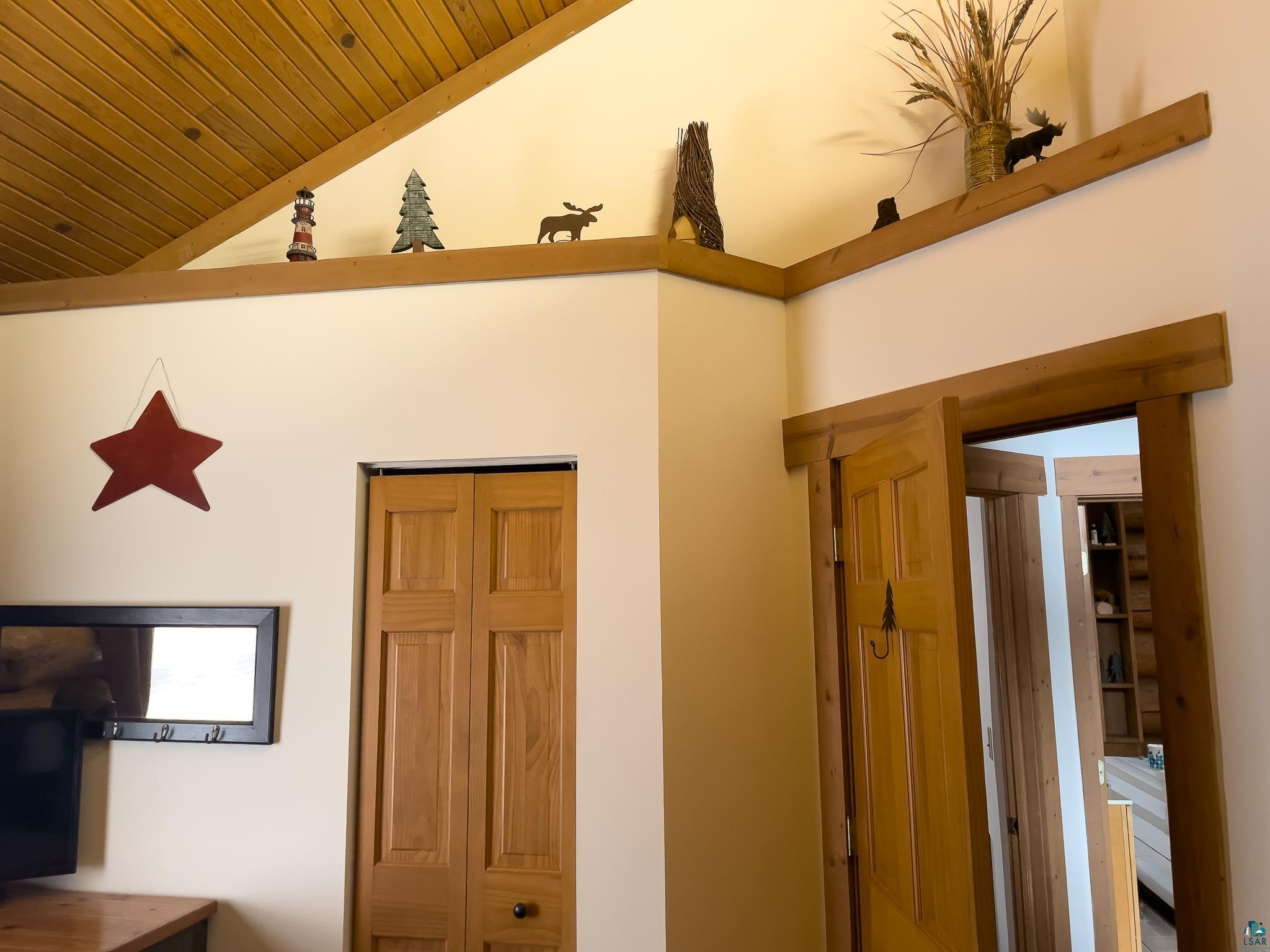 2826 Hwy 61 E, #502, Two Harbors, MN 55616 Listing Photo  16