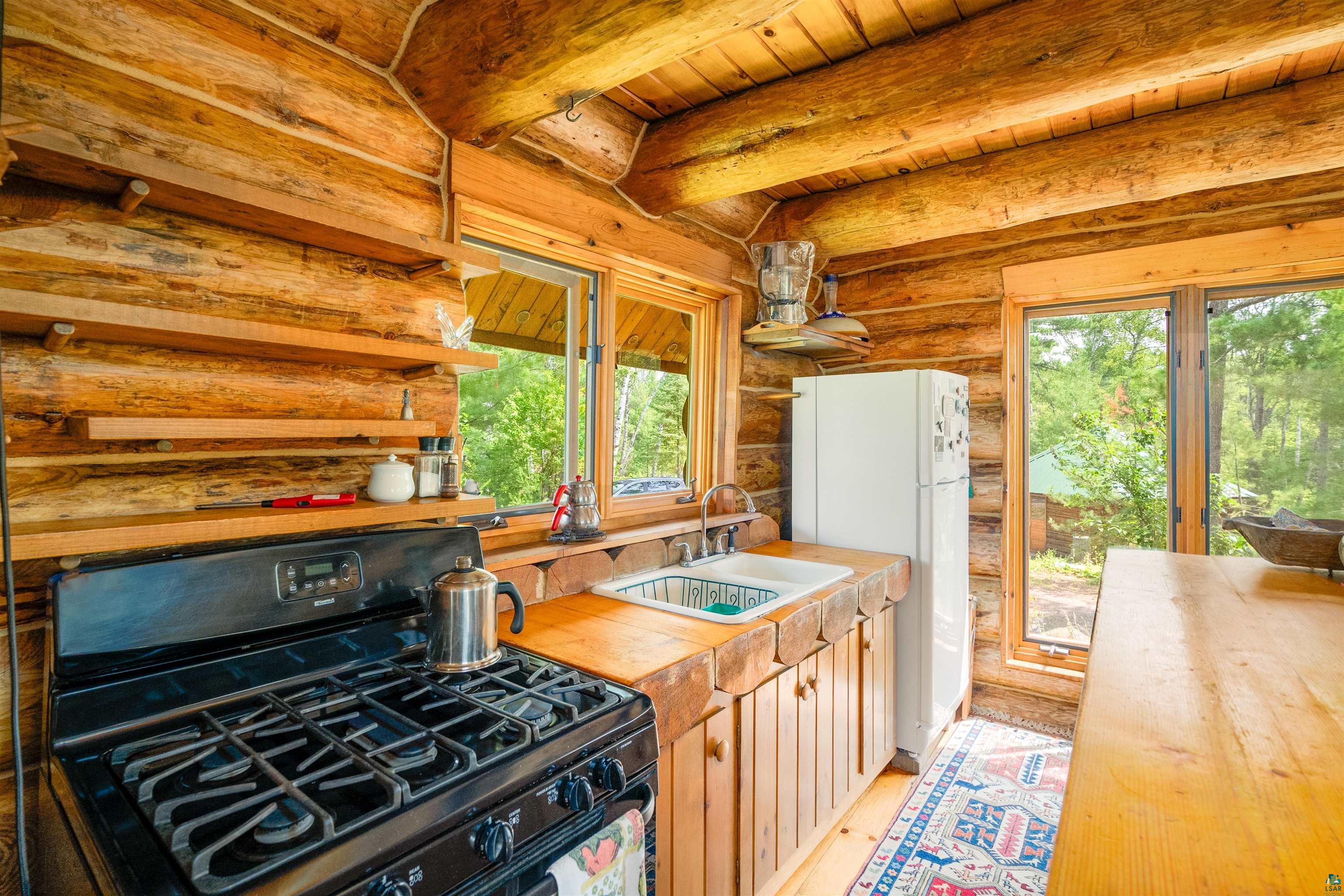 92 Erickson Trl, Tofte, MN 55615 Listing Photo  17