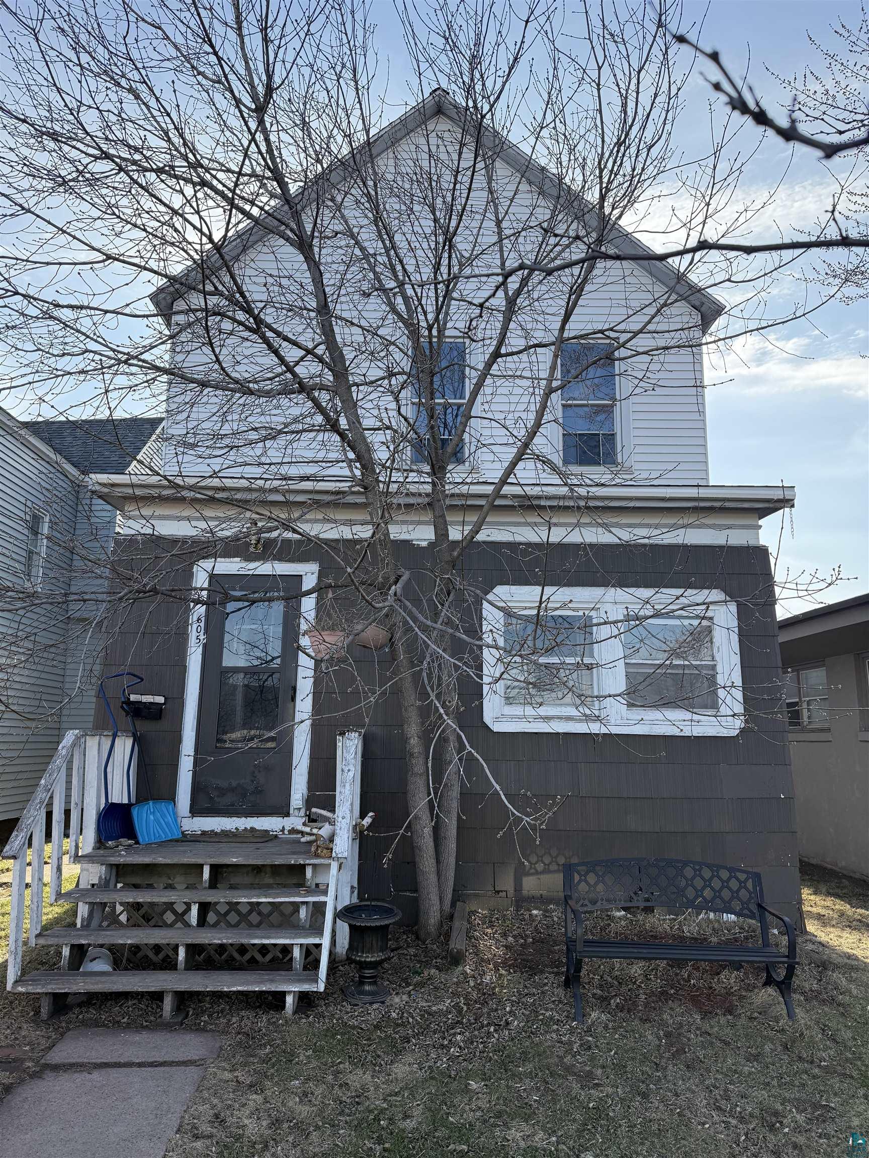 605 Weeks Ave, Superior, WI 54880 Listing Photo  1