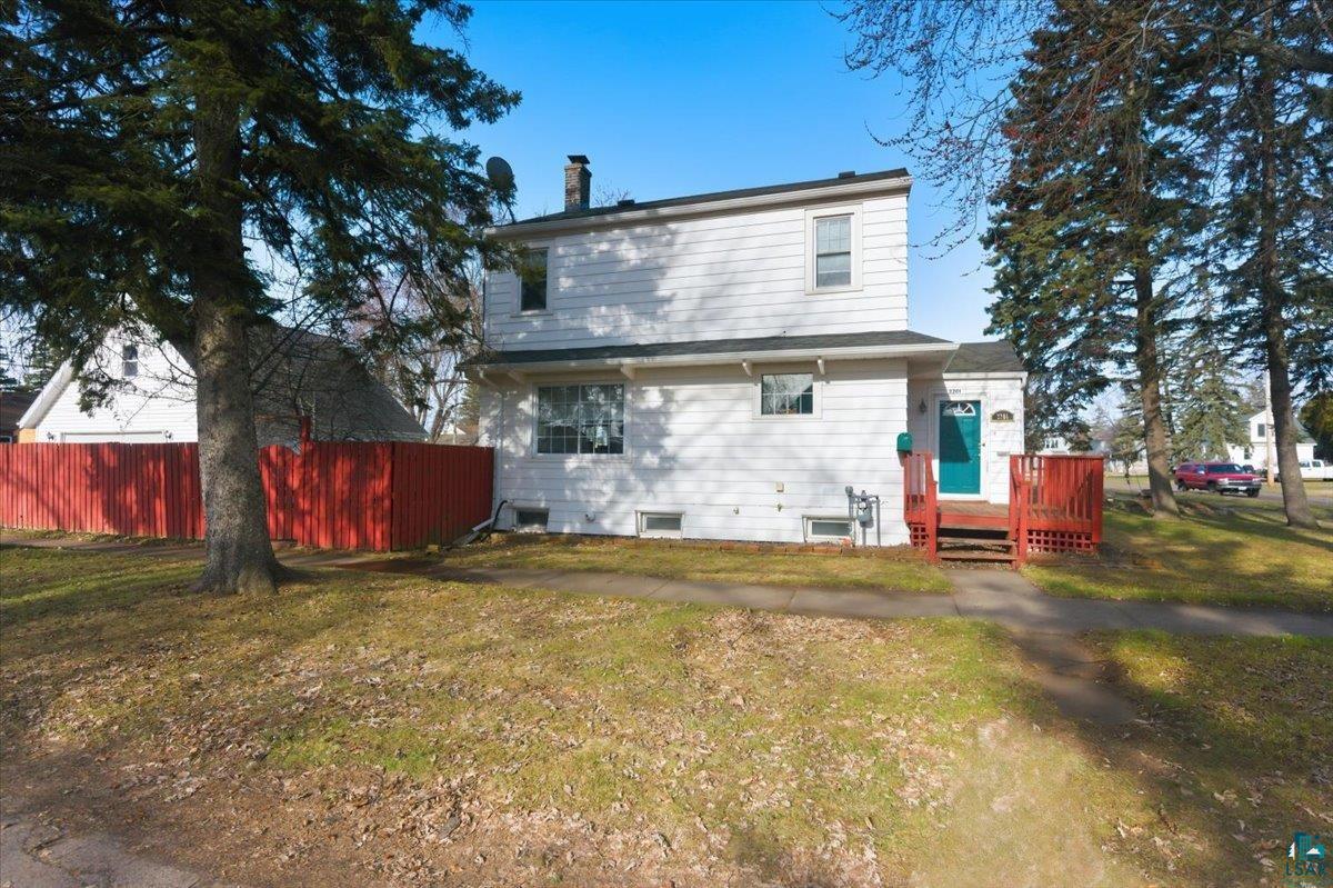 2201 Cumming Ave, Superior, WI 54880 Listing Photo  3
