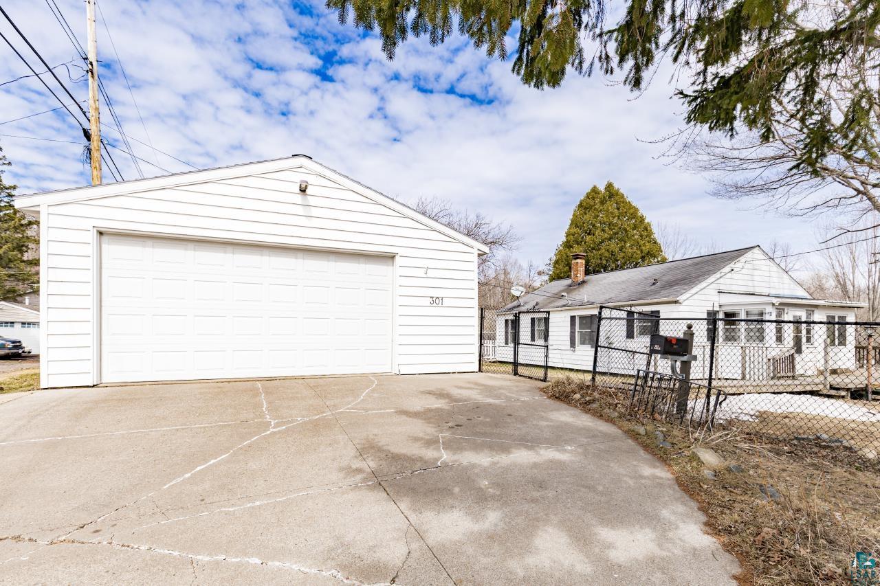 301 St. Paul Ave, Duluth, MN 55803 Listing Photo  5