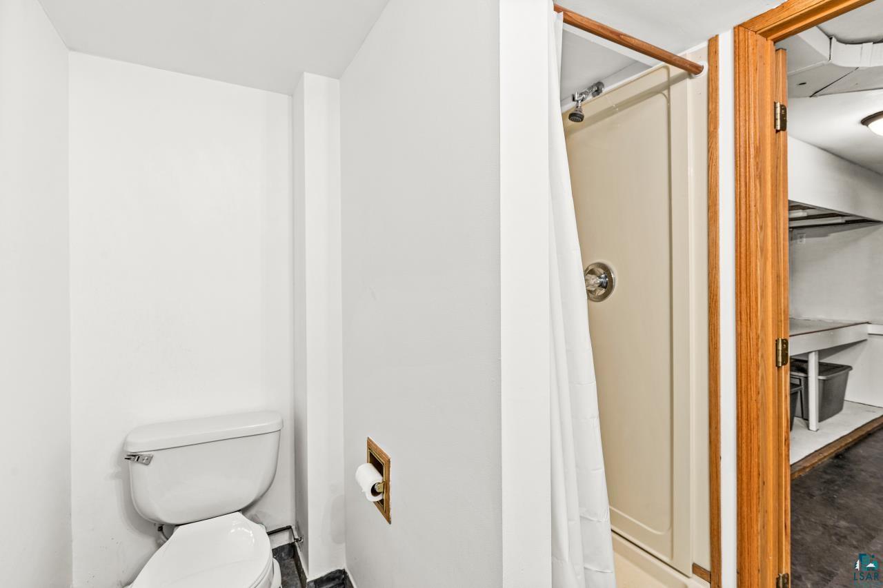 301 St. Paul Ave, Duluth, MN 55803 Listing Photo  42