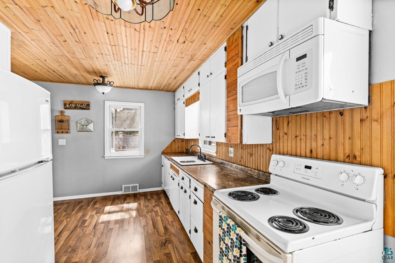 301 St. Paul Ave, Duluth, MN 55803 Listing Photo  10