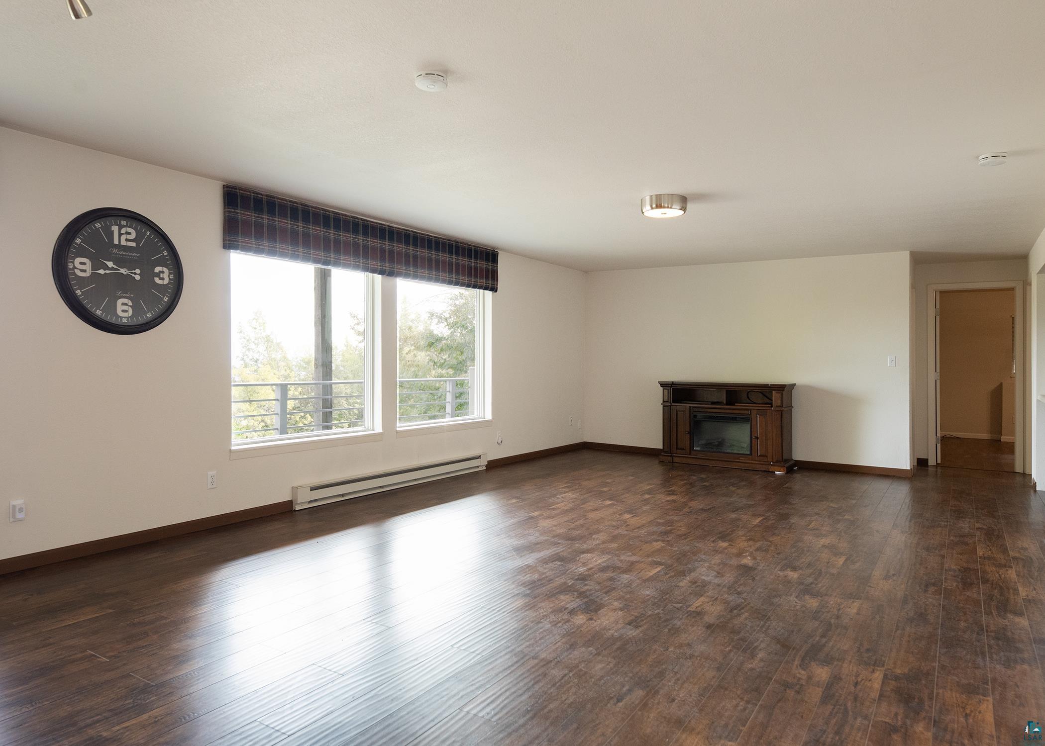 1002 Martha St, Duluth, MN 55805 Listing Photo  22
