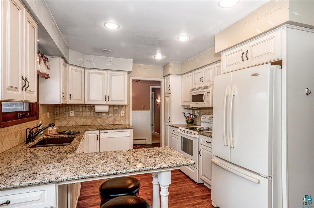 530 W Marble St, Duluth, MN 55811 Listing Photo  10