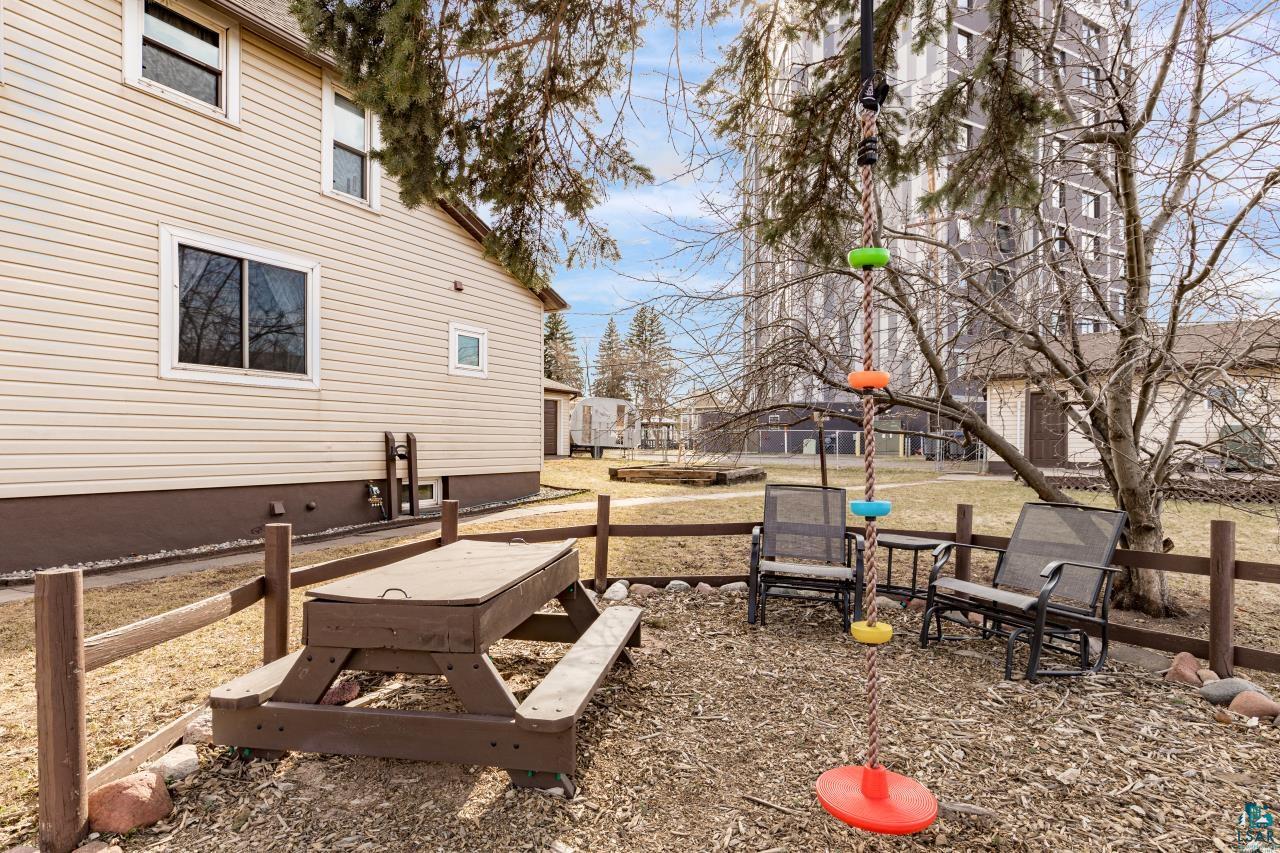 411 N 52nd Ave W, Duluth, MN 55807 Listing Photo  51