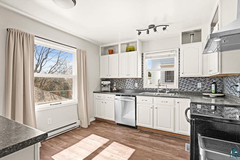 2928 E Superior St, Duluth, MN 55812 Listing Photo  15