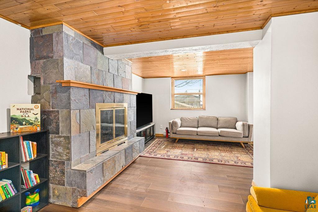2928 E Superior St, Duluth, MN 55812 Listing Photo  29