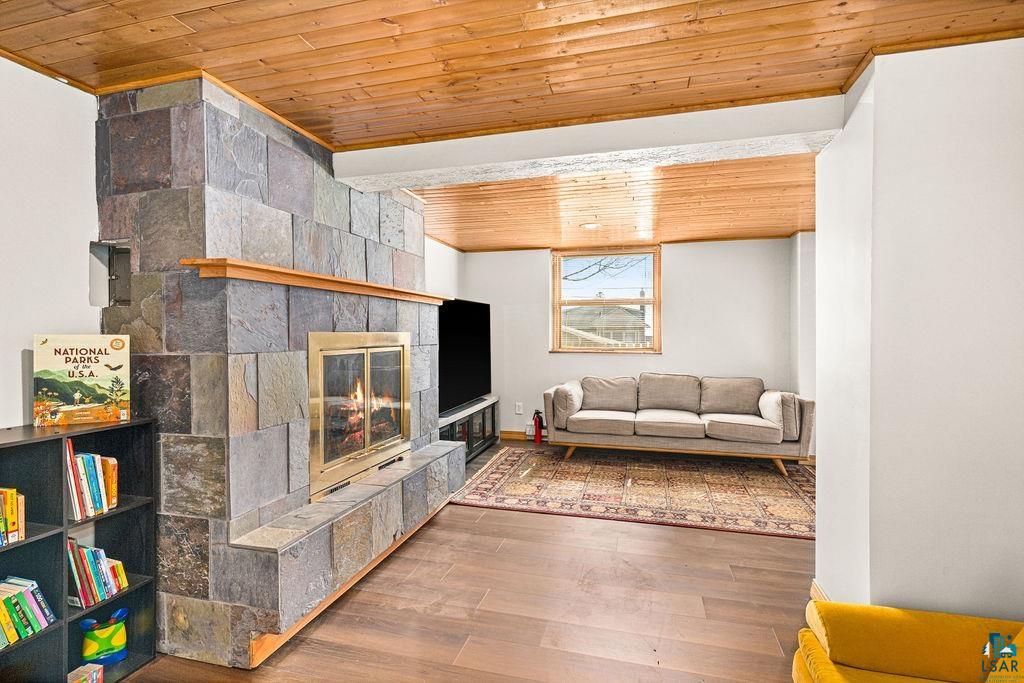 2928 E Superior St, Duluth, MN 55812 Listing Photo  30