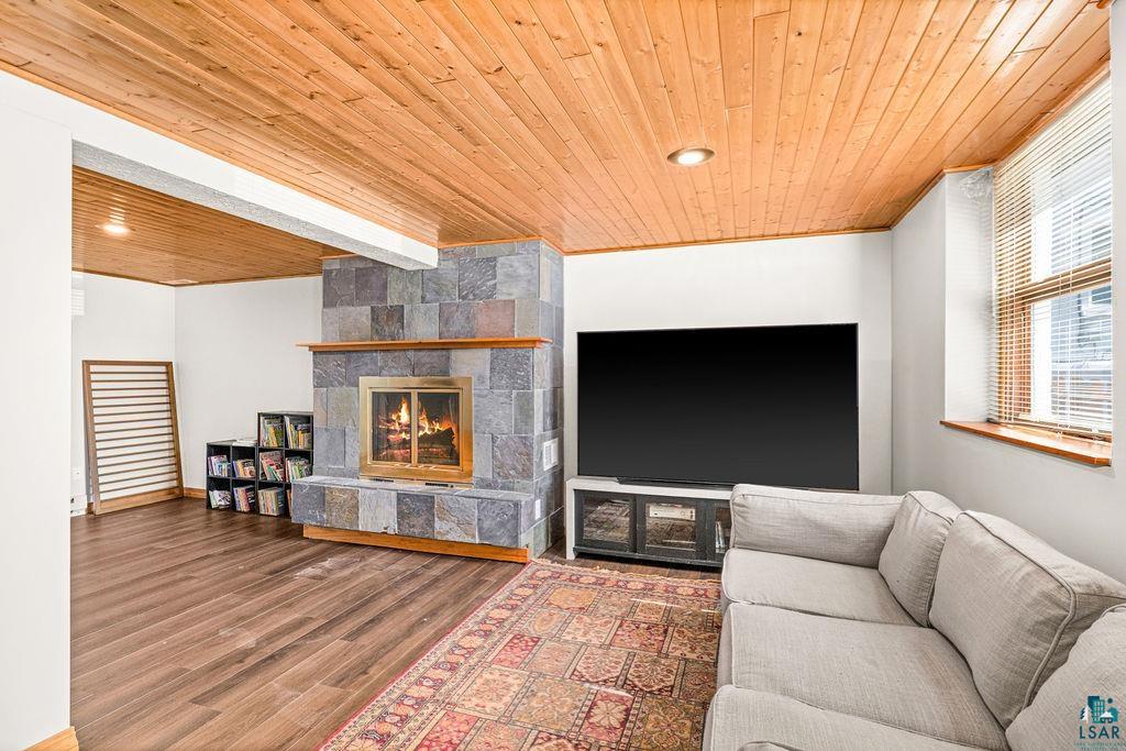2928 E Superior St, Duluth, MN 55812 Listing Photo  33