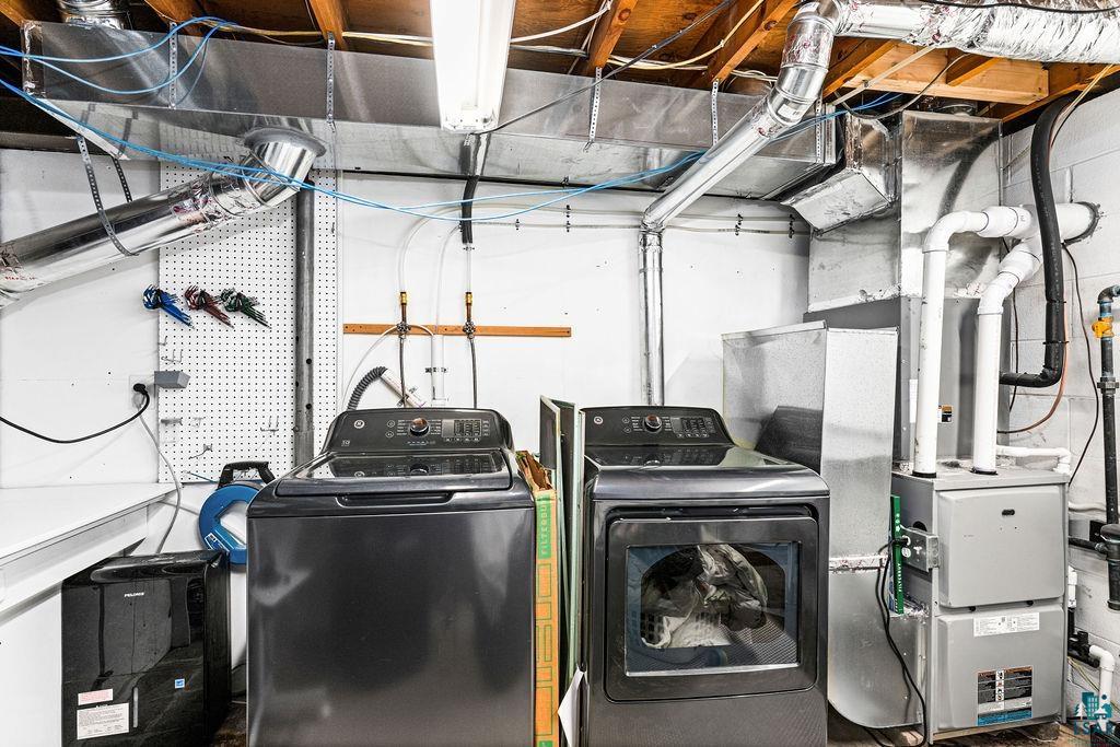 2928 E Superior St, Duluth, MN 55812 Listing Photo  36