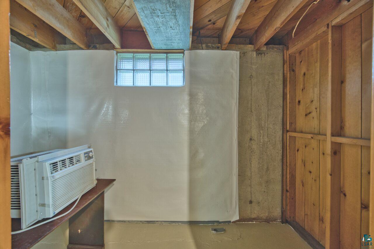 1008 Douglas Ave, Eveleth, MN 55734-0000 Listing Photo  23