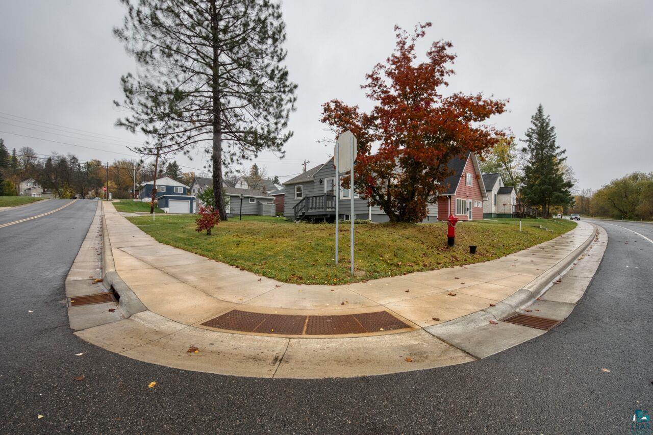 1008 Douglas Ave, Eveleth, MN 55734-0000 Listing Photo  30