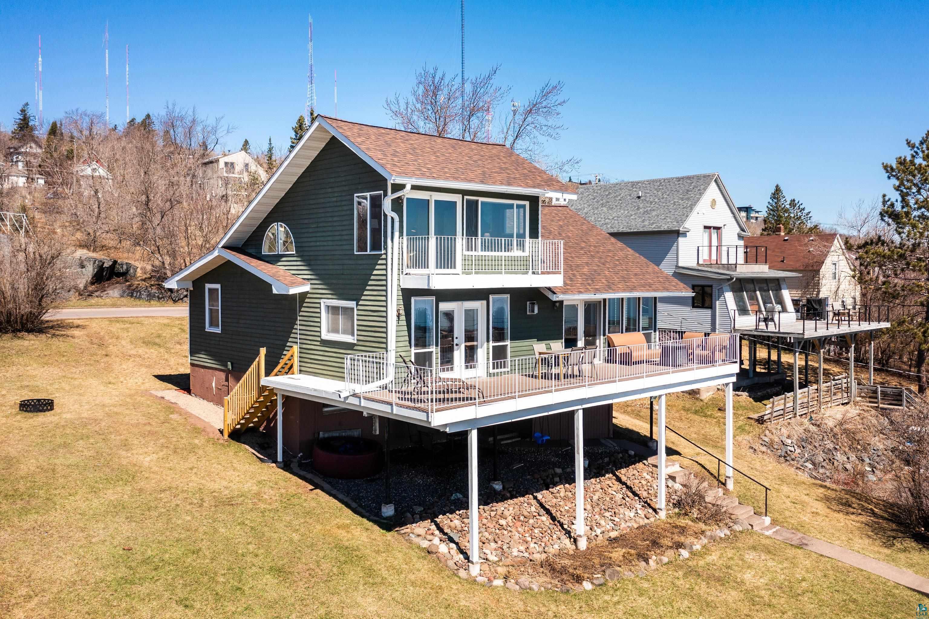 726 W 5th St, Duluth, MN 55806 Listing Photo  2