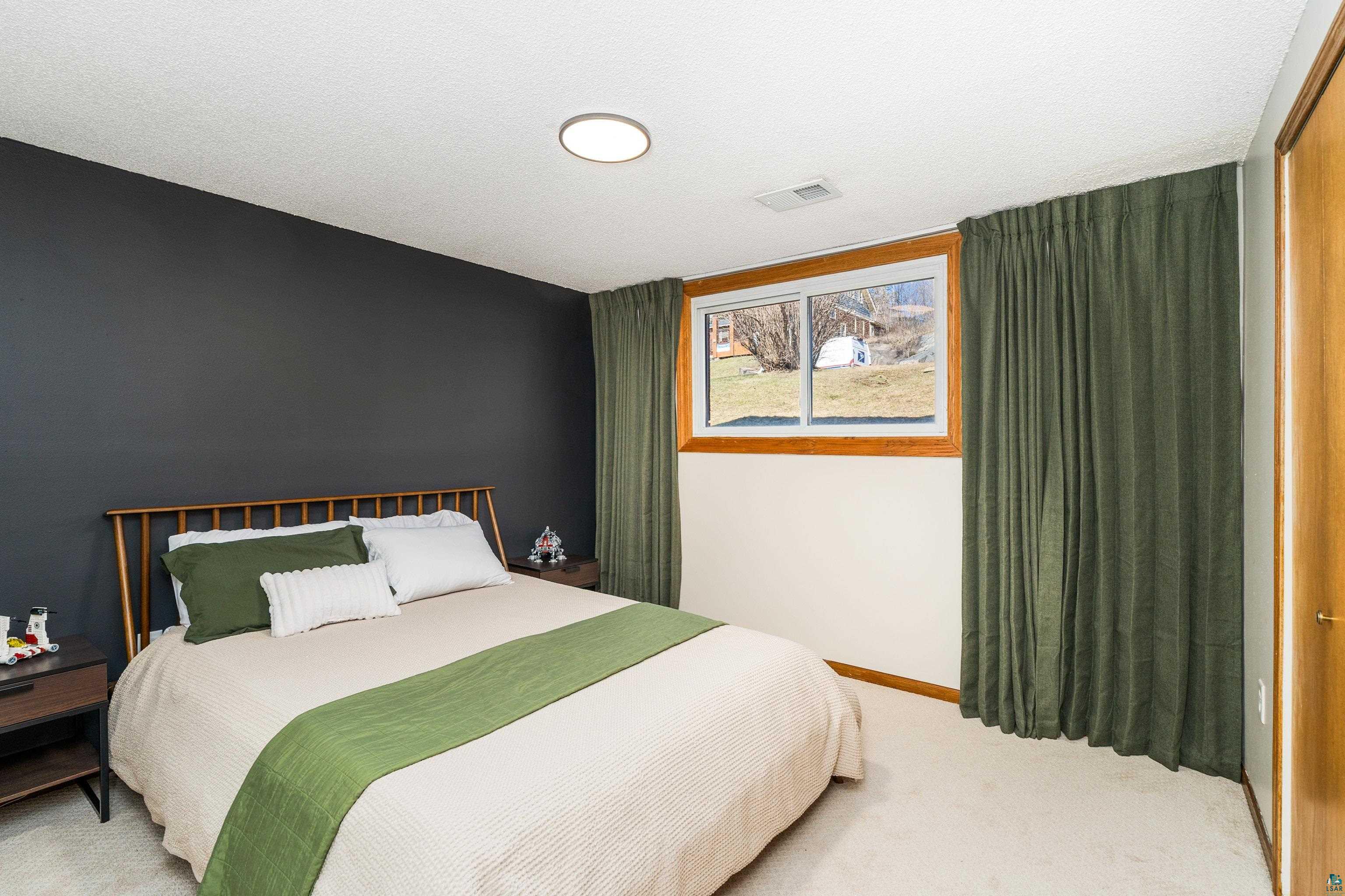726 W 5th St, Duluth, MN 55806 Listing Photo  42