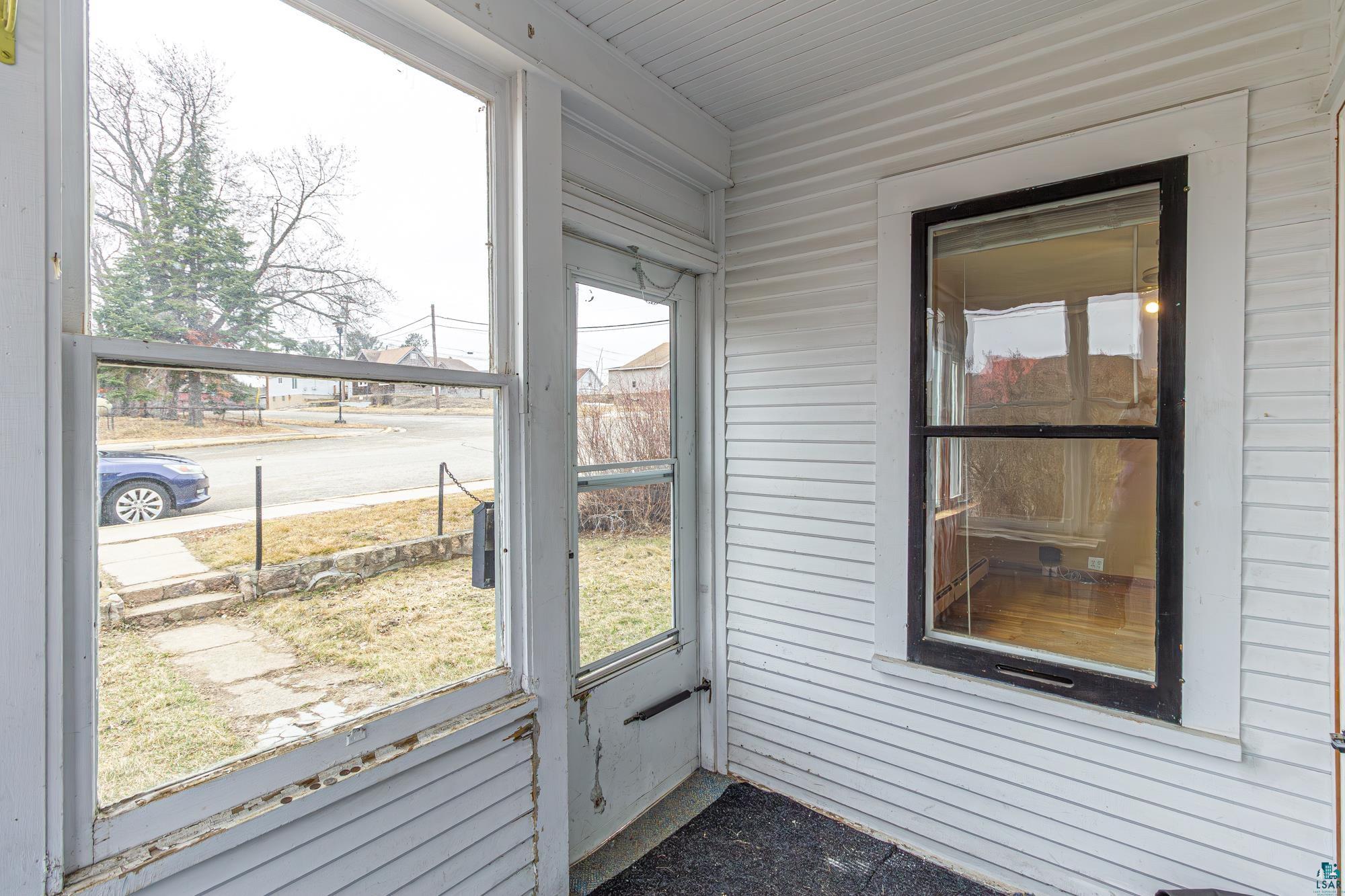 45 W Chapman St, Ely, MN 55731 Listing Photo  3