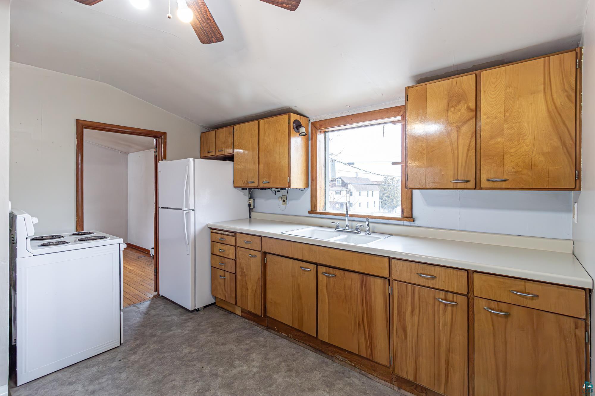 45 W Chapman St, Ely, MN 55731 Listing Photo  10