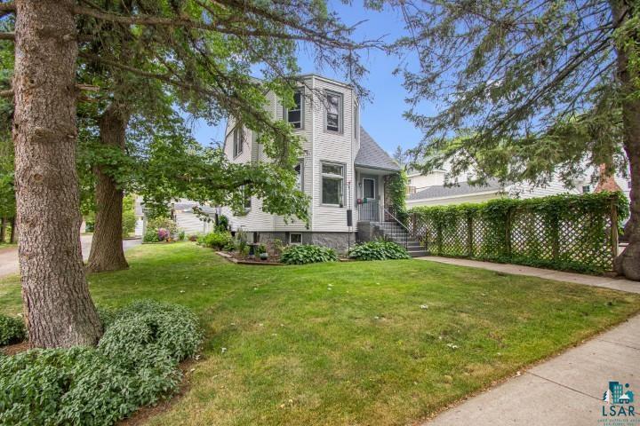 19 N 44th Ave E, Duluth, MN 55804 Listing Photo  1