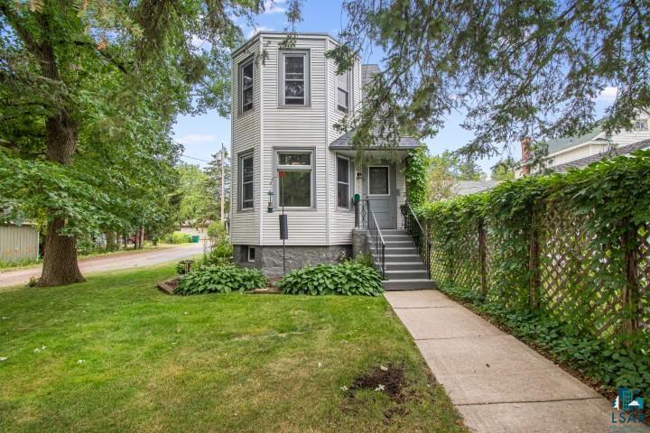 19 N 44th Ave E, Duluth, MN 55804 Listing Photo  2