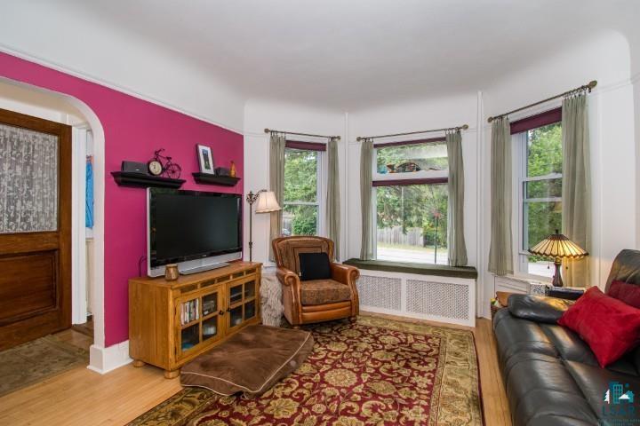 19 N 44th Ave E, Duluth, MN 55804 Listing Photo  3