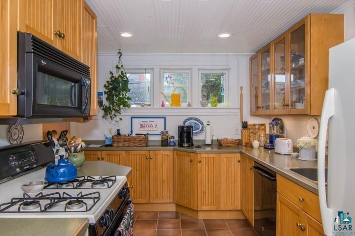 19 N 44th Ave E, Duluth, MN 55804 Listing Photo  8