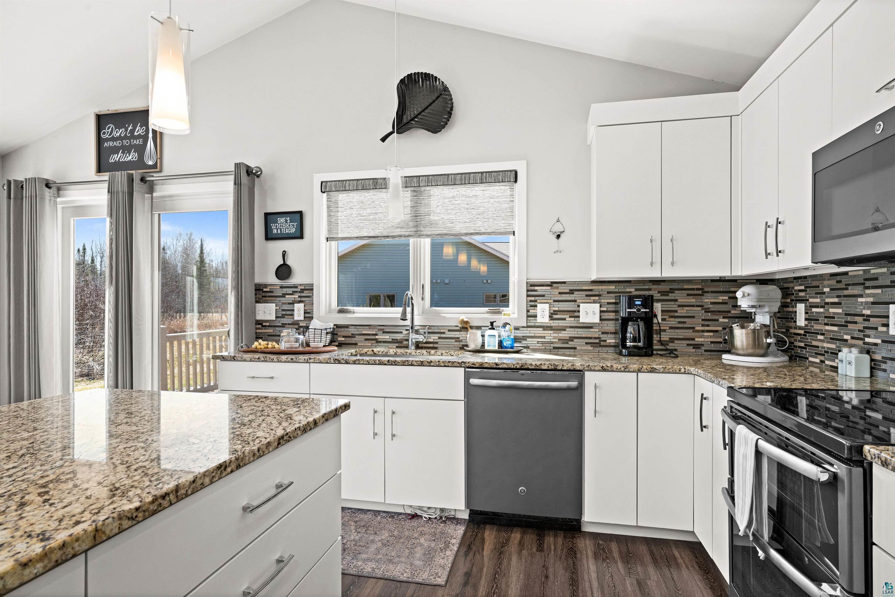 12 Amber Ln, Esko, MN 55733 Listing Photo  5
