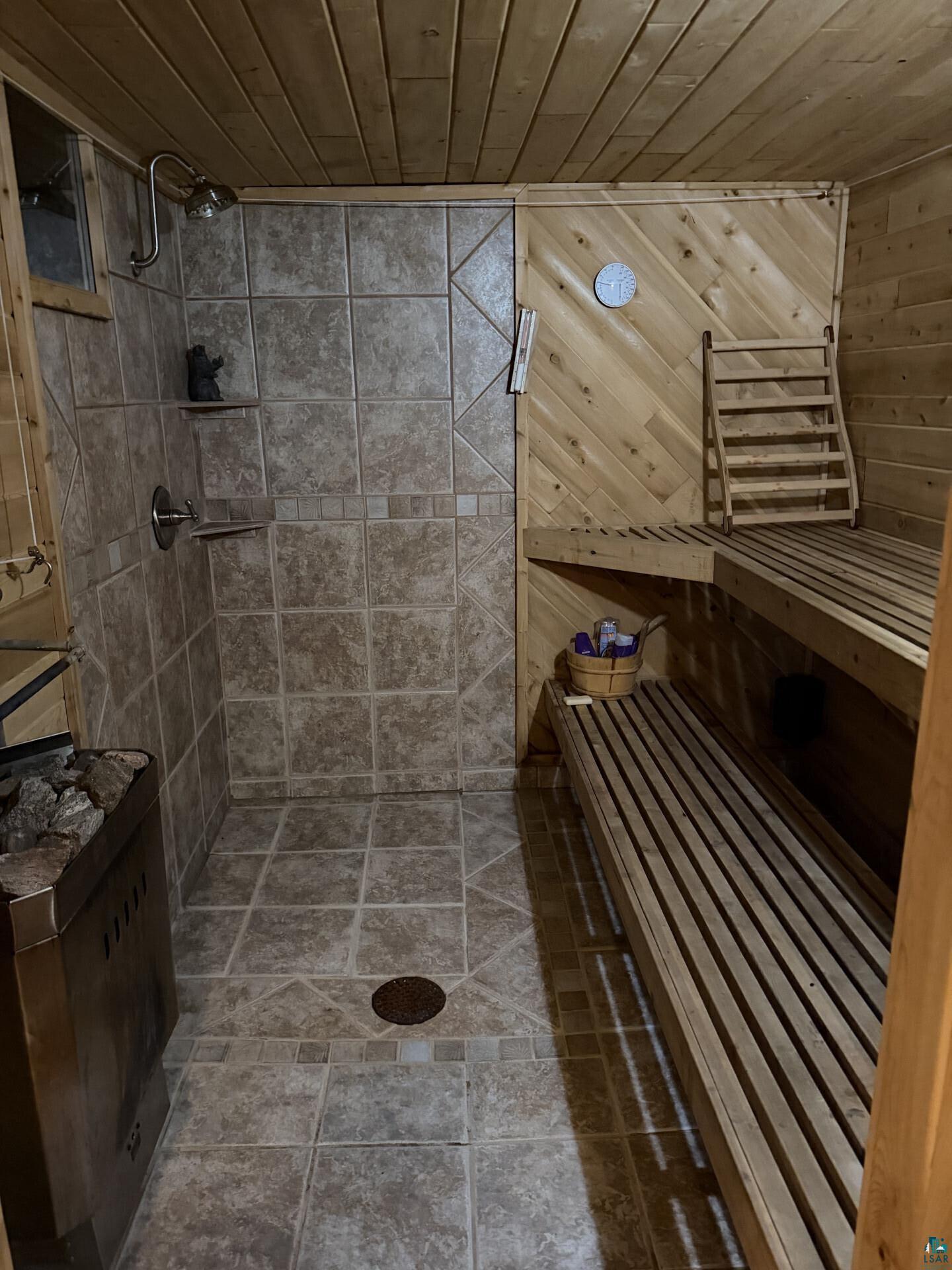 805 Harrison St, Eveleth, MN 55734 Listing Photo  42