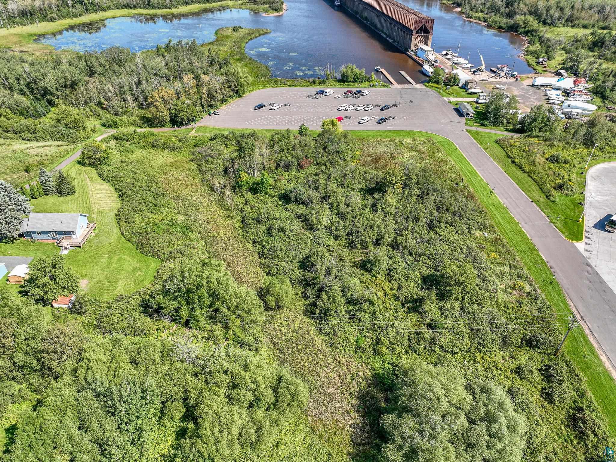 xx 30th Ave E, Superior, WI 54880 Listing Photo  17