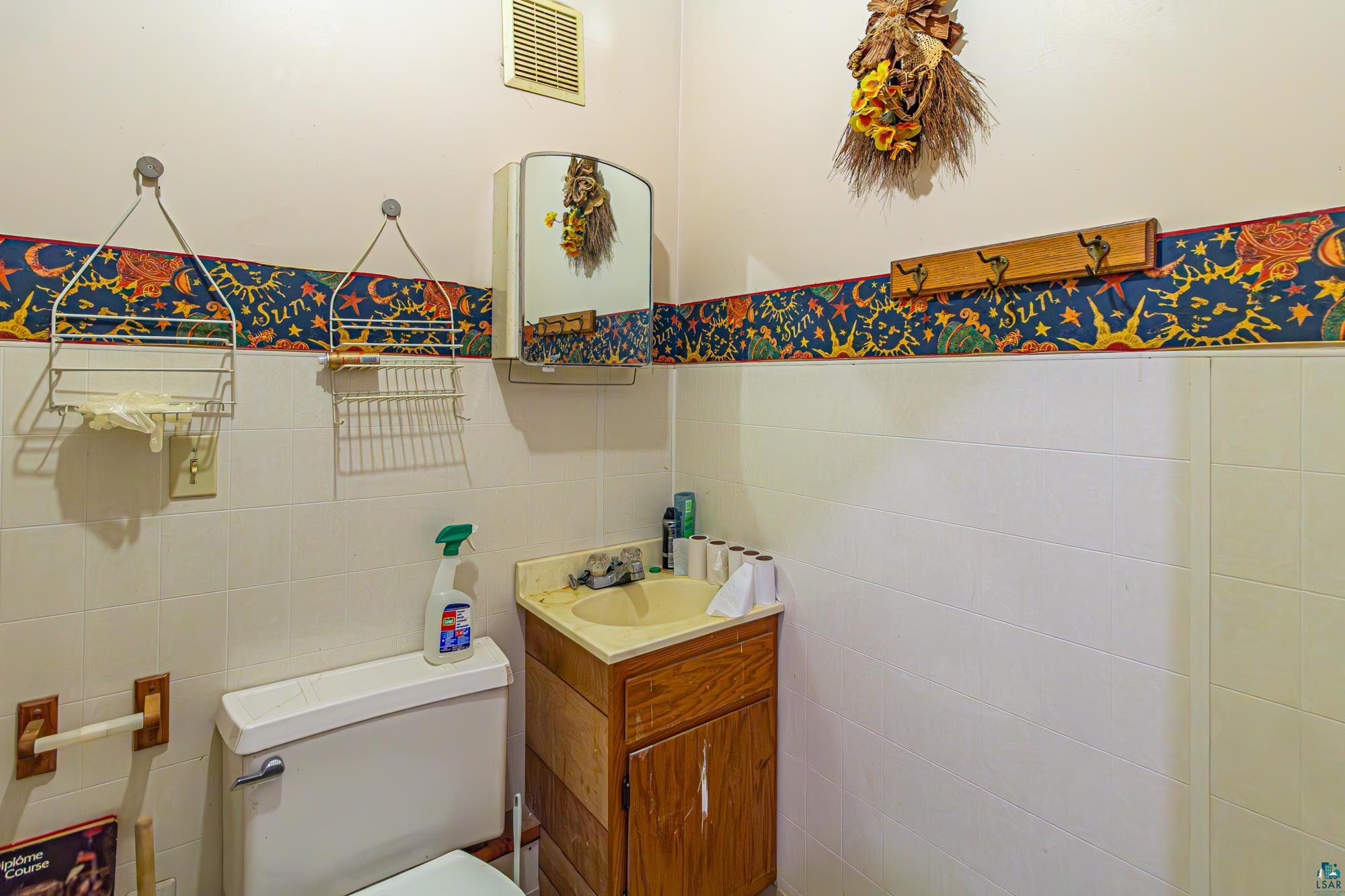 216 E Sheridan St, Ely, MN 55731 Listing Photo  83