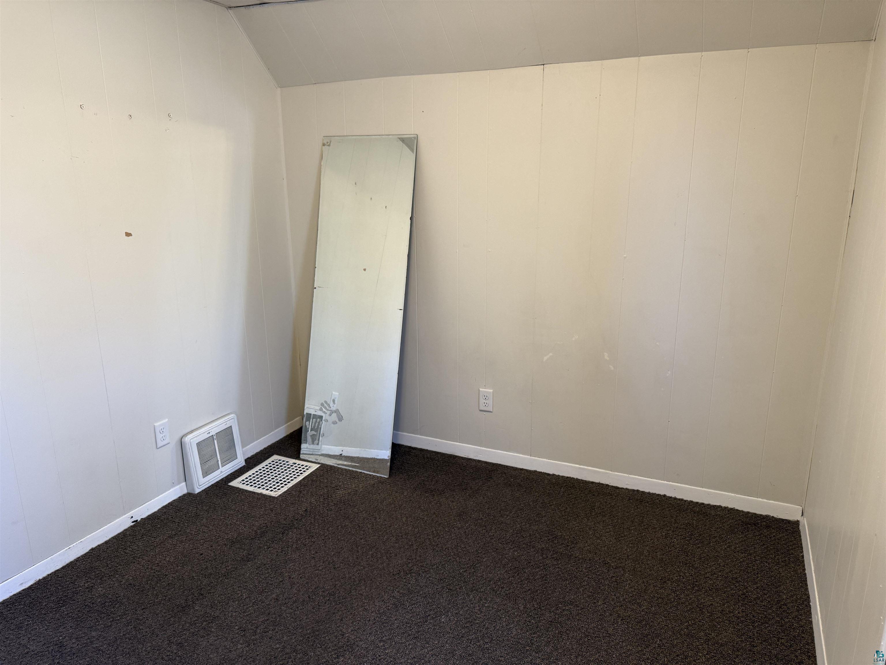 525 W 4th St, Duluth, MN 55806-4608 Listing Photo  31
