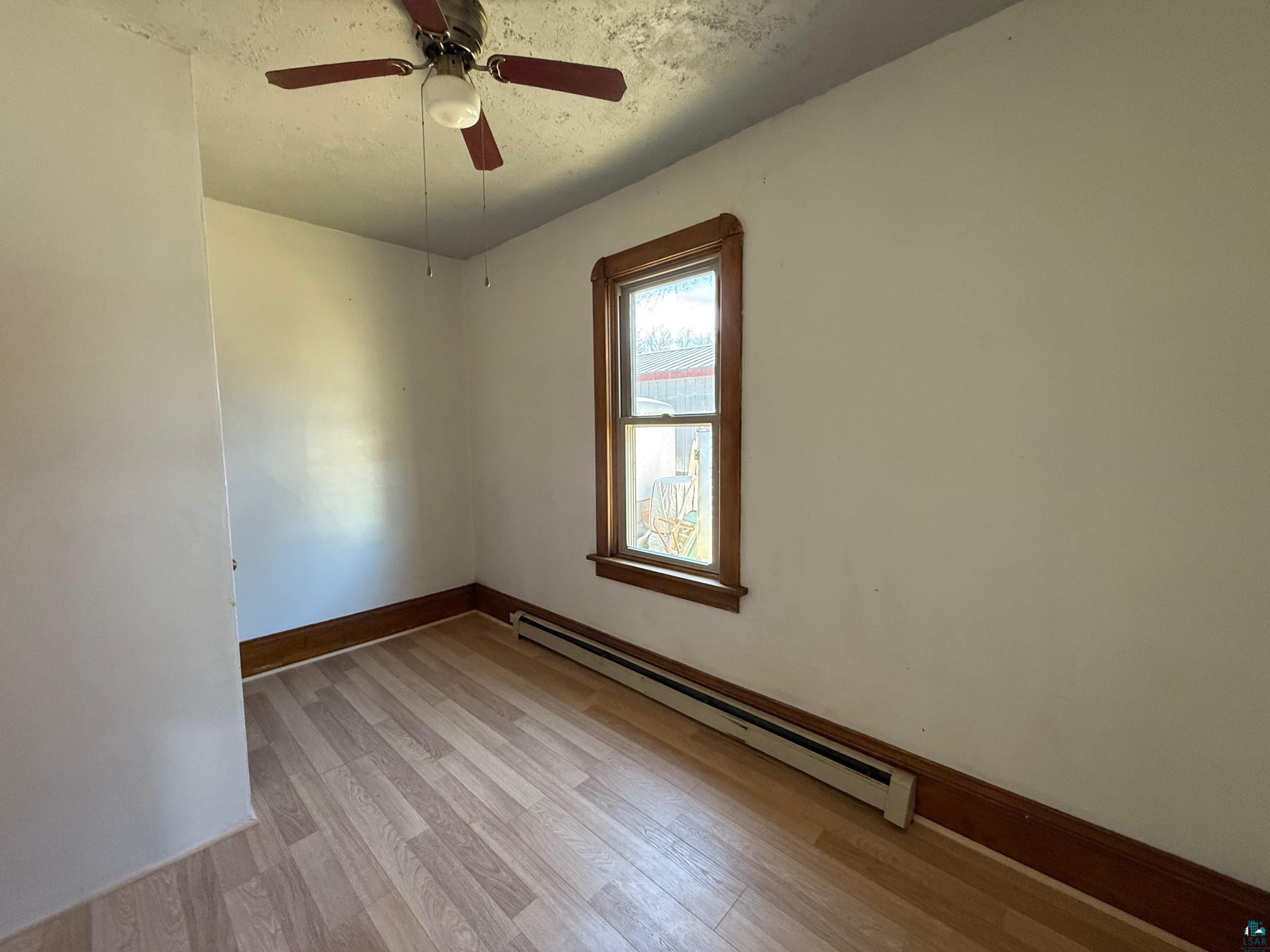 609 14th Ave E, Ashland, WI 54806 Listing Photo  6