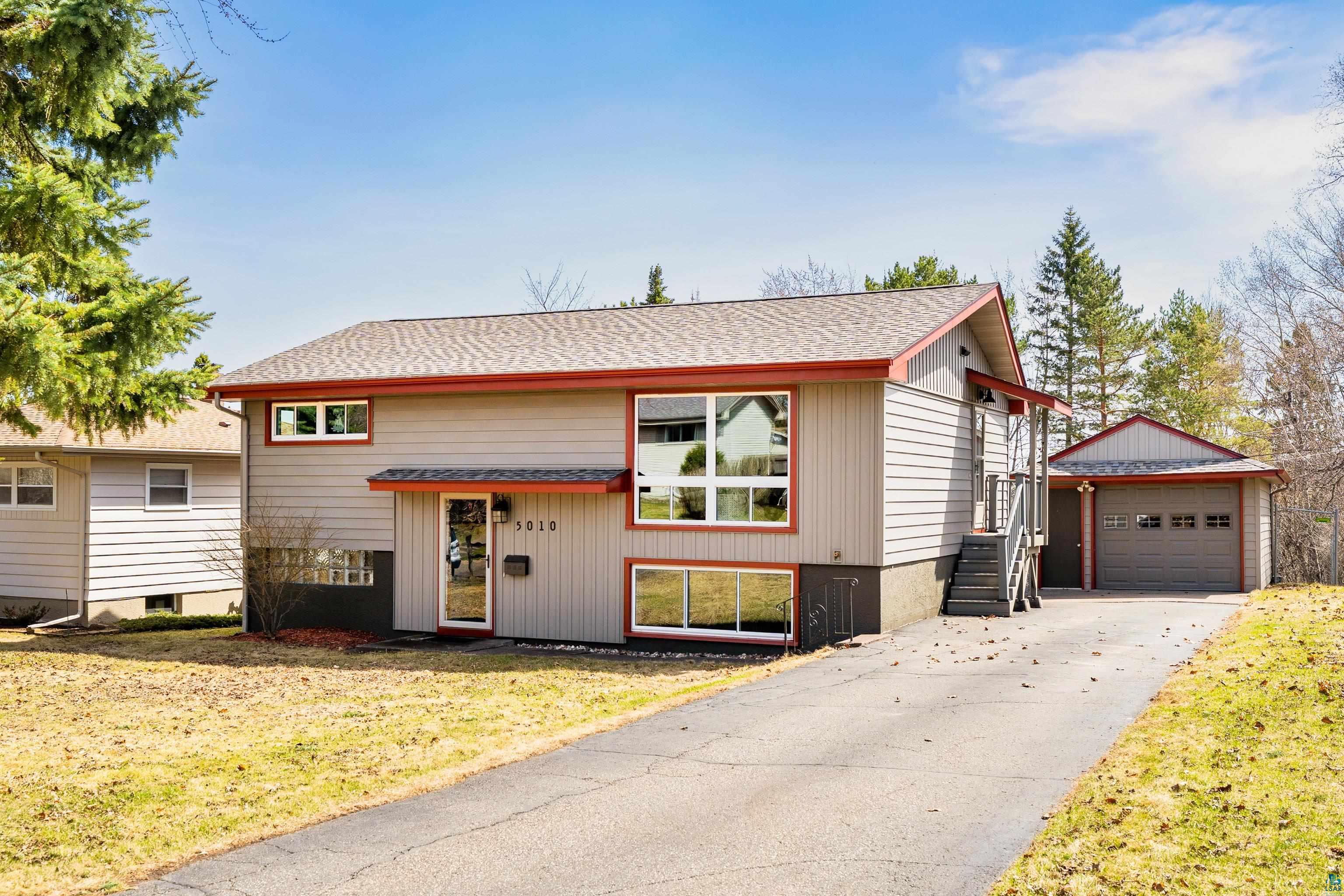 5010 Avondale St, Duluth, MN 55804 Listing Photo  1
