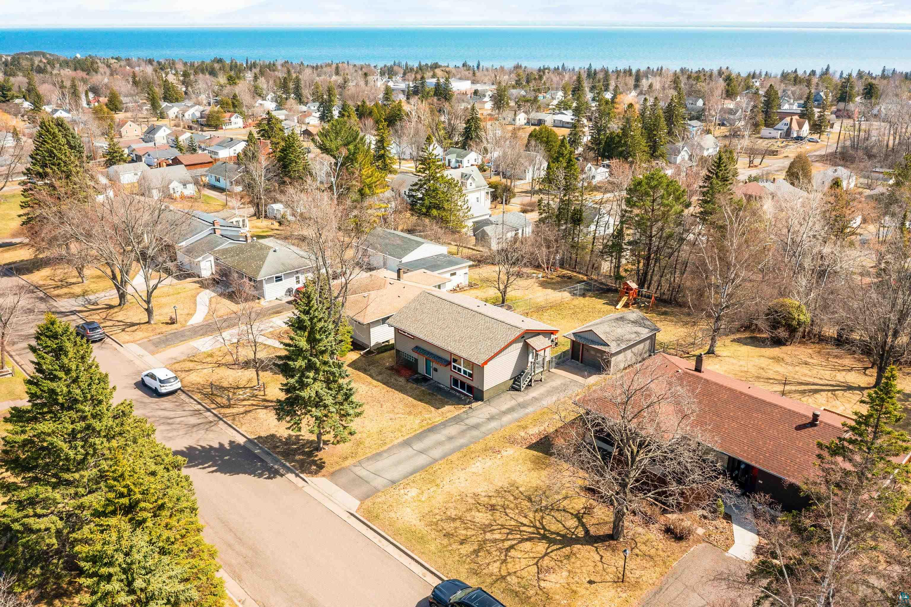 5010 Avondale St, Duluth, MN 55804 Listing Photo  45