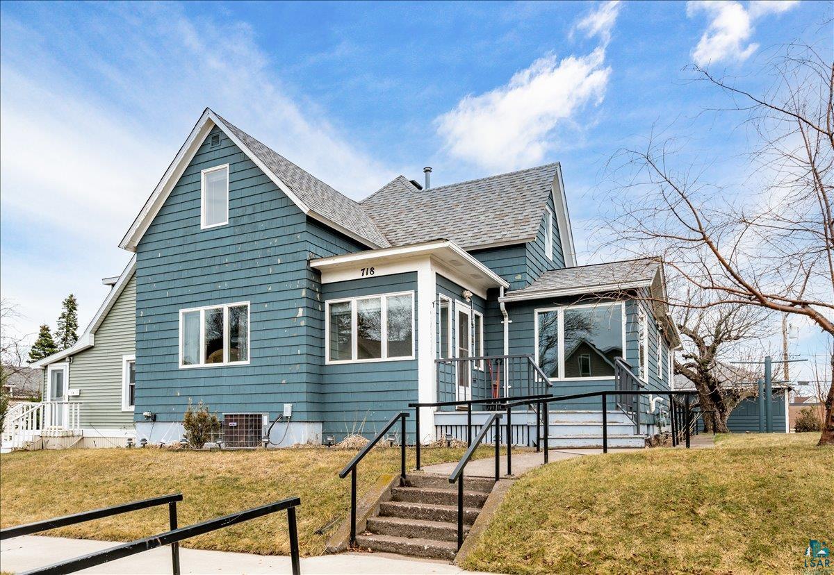 718 6th Ave, Two Harbors, MN 55616 Listing Photo  1
