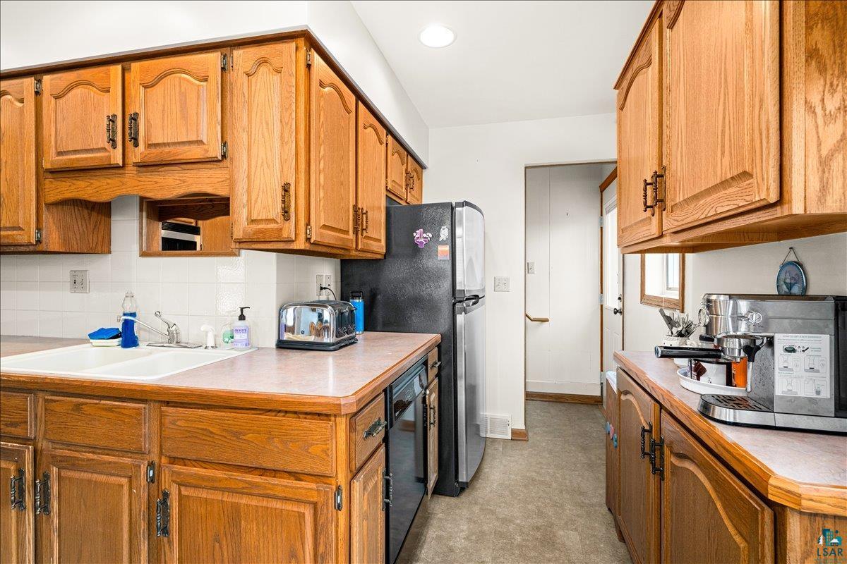 718 6th Ave, Two Harbors, MN 55616 Listing Photo  17