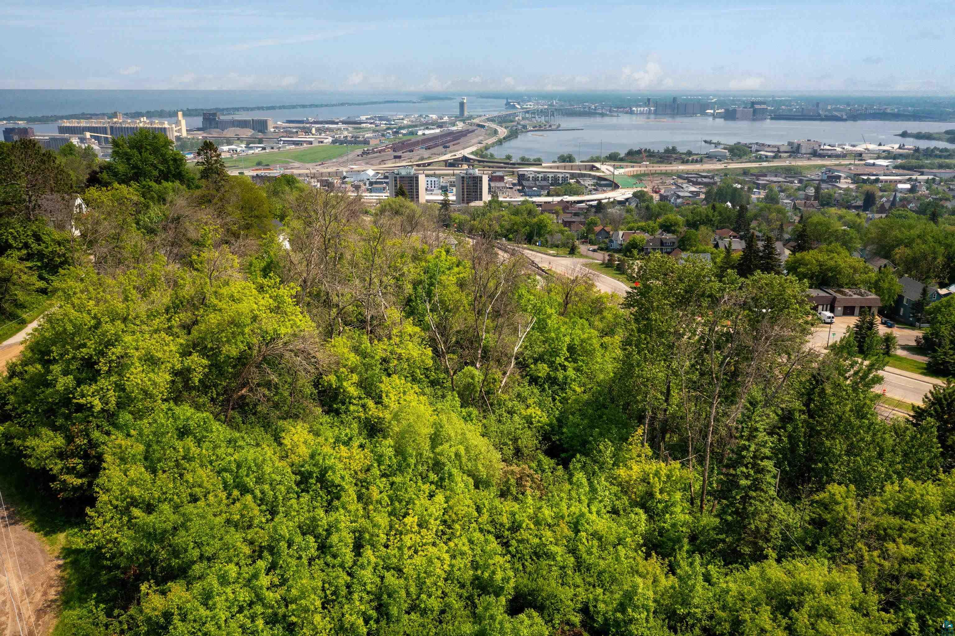 xxxx W 10th St, Duluth, MN 55806 Listing Photo  13