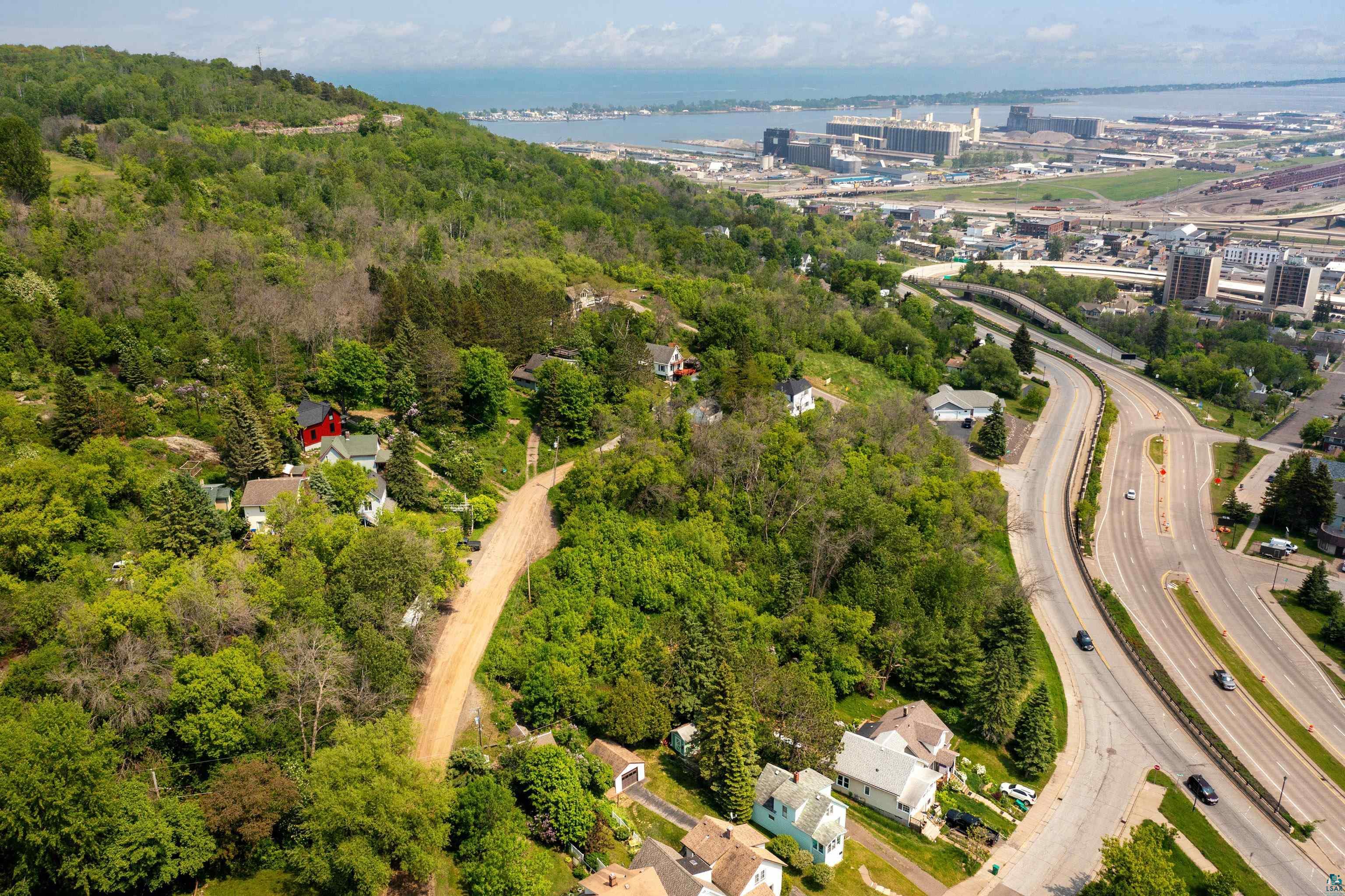 xxxx W 10th St, Duluth, MN 55806 Listing Photo  17