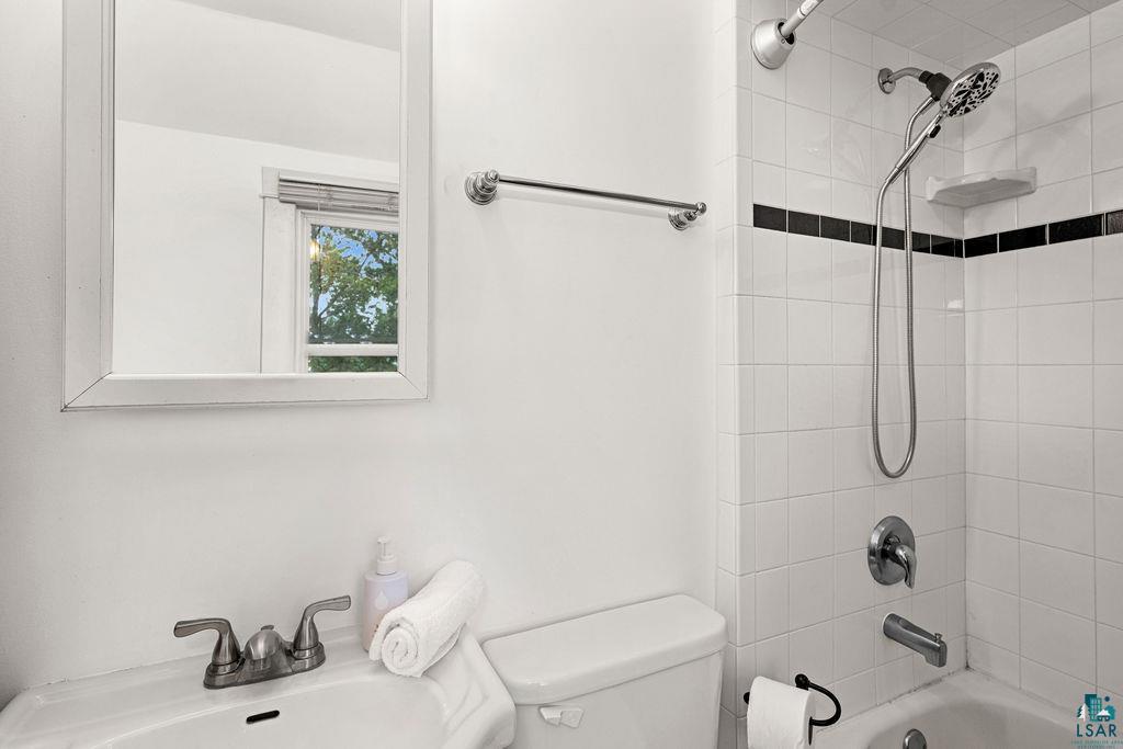 3206 Minnesota Ave, Duluth, MN 55802 Listing Photo  26