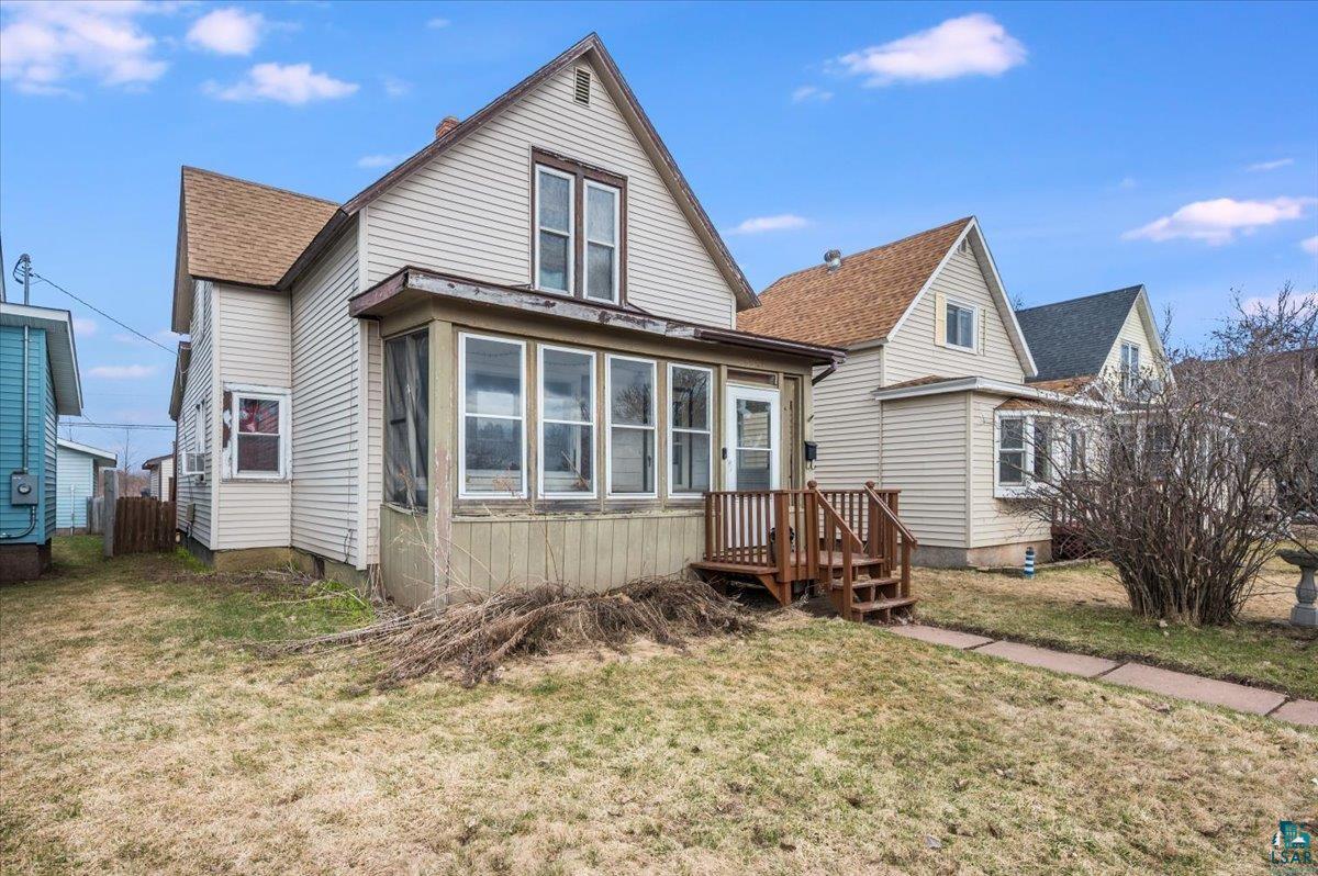 5517 Oakes Ave, Superior, WI 54880 Listing Photo  2