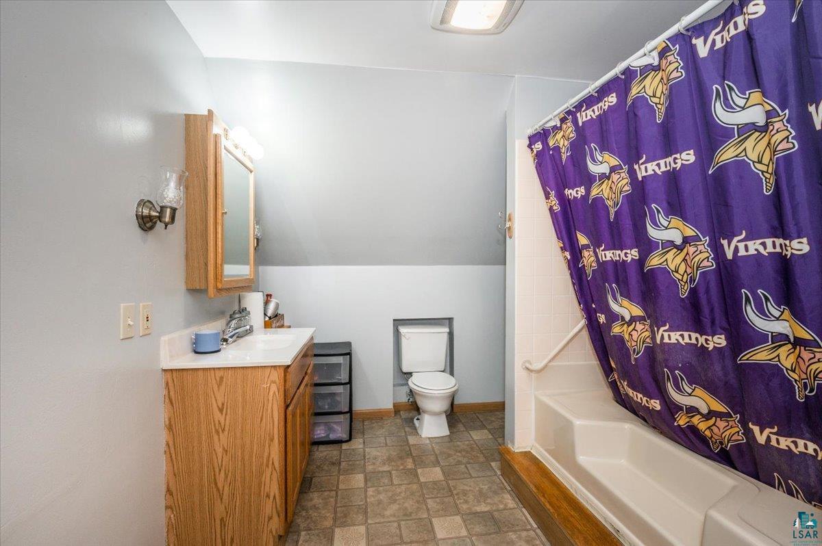 5517 Oakes Ave, Superior, WI 54880 Listing Photo  13