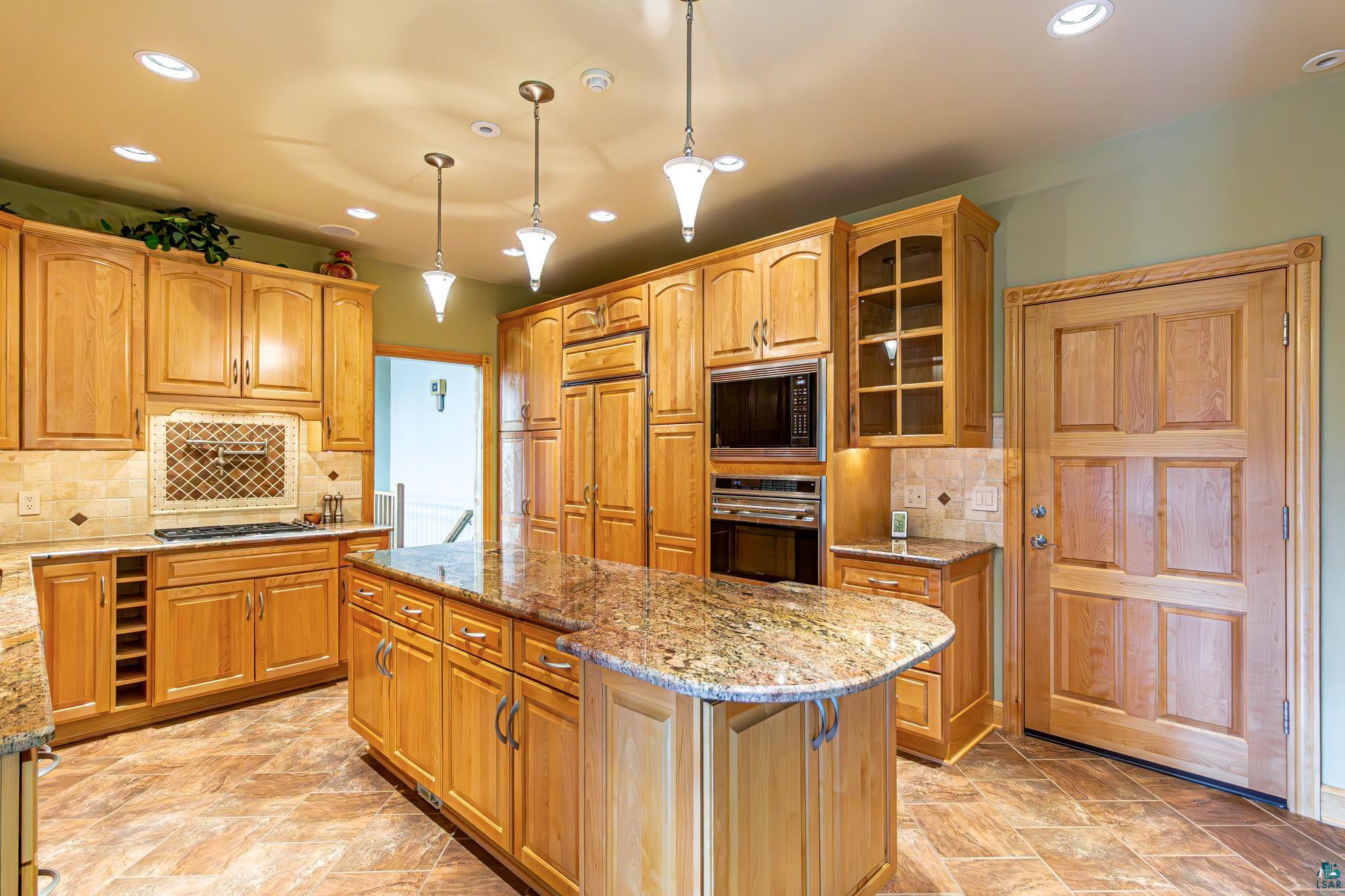 2211 Spaulding Dr, Ely, MN 55731 Listing Photo  8