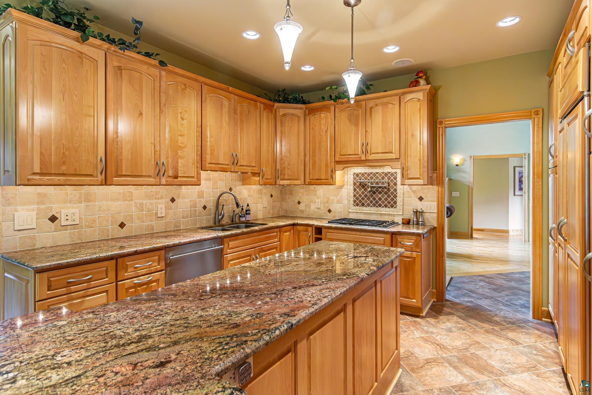 2211 Spaulding Dr, Ely, MN 55731 Listing Photo  9