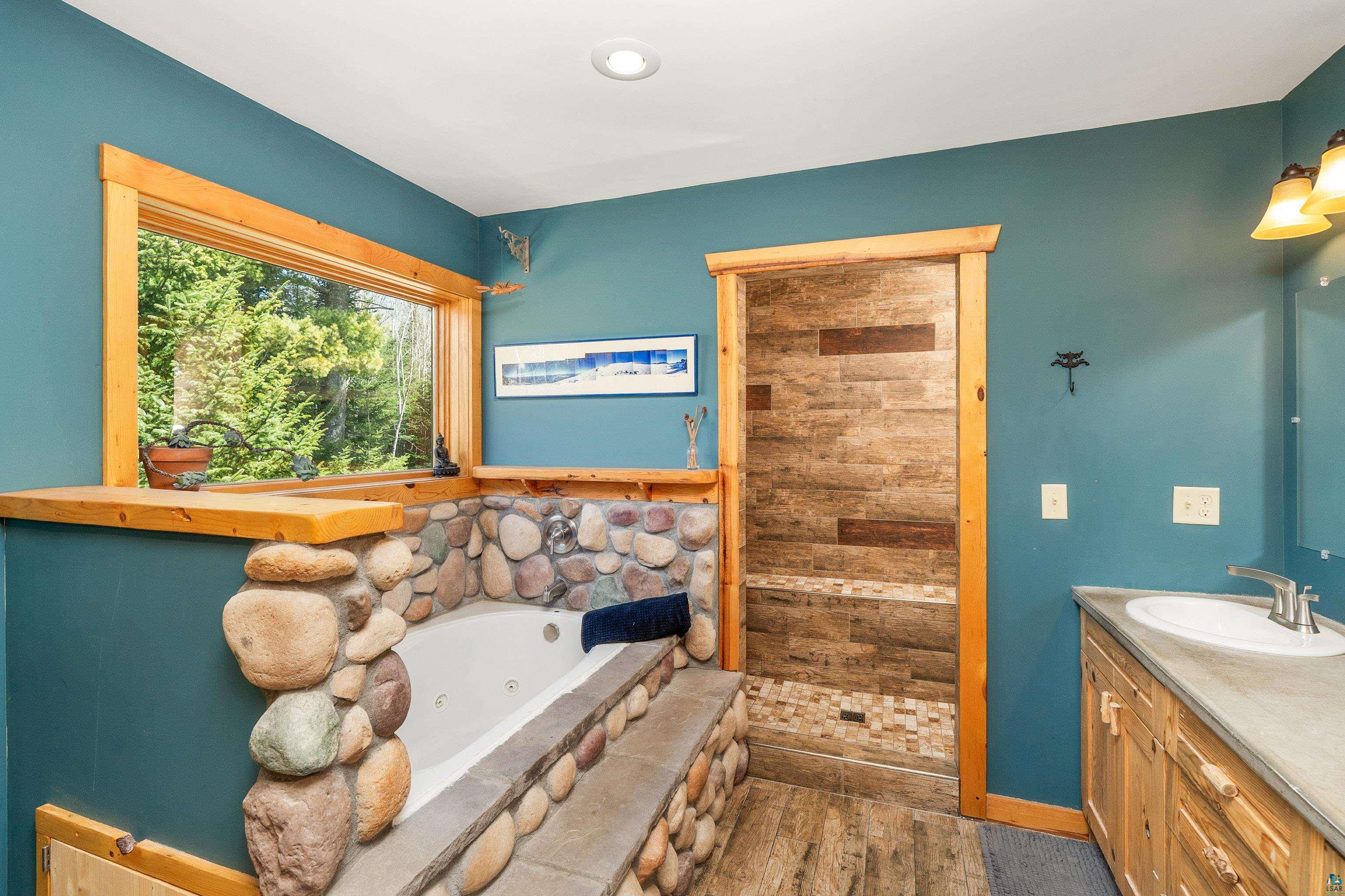 4125 Emerson Rd, Duluth, MN 55803 Listing Photo  22